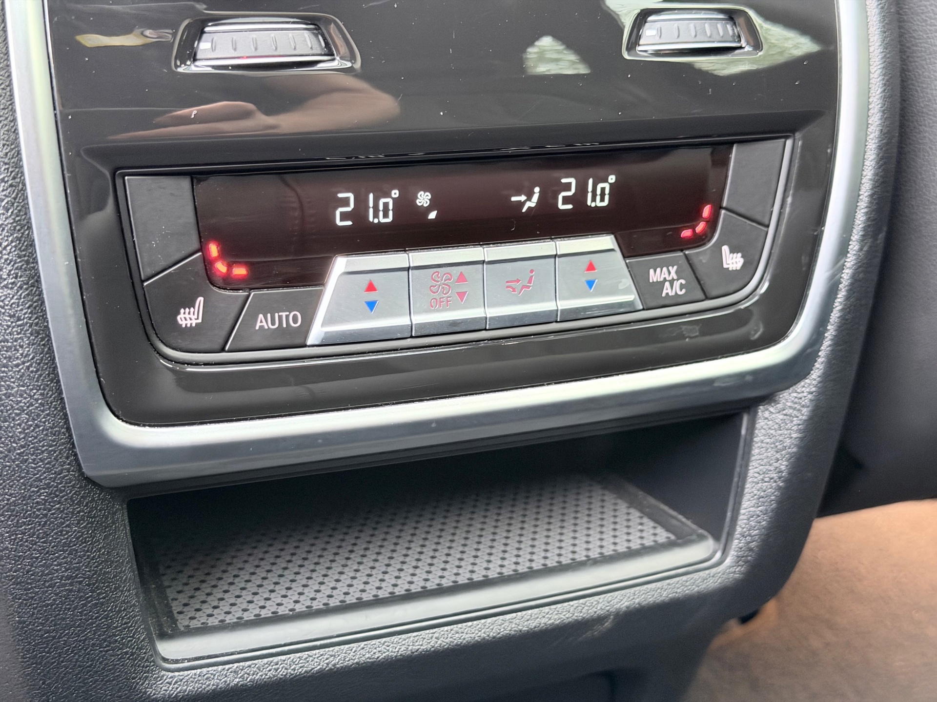 BMW X5 XDrive45e High Executive (2022), foto 8