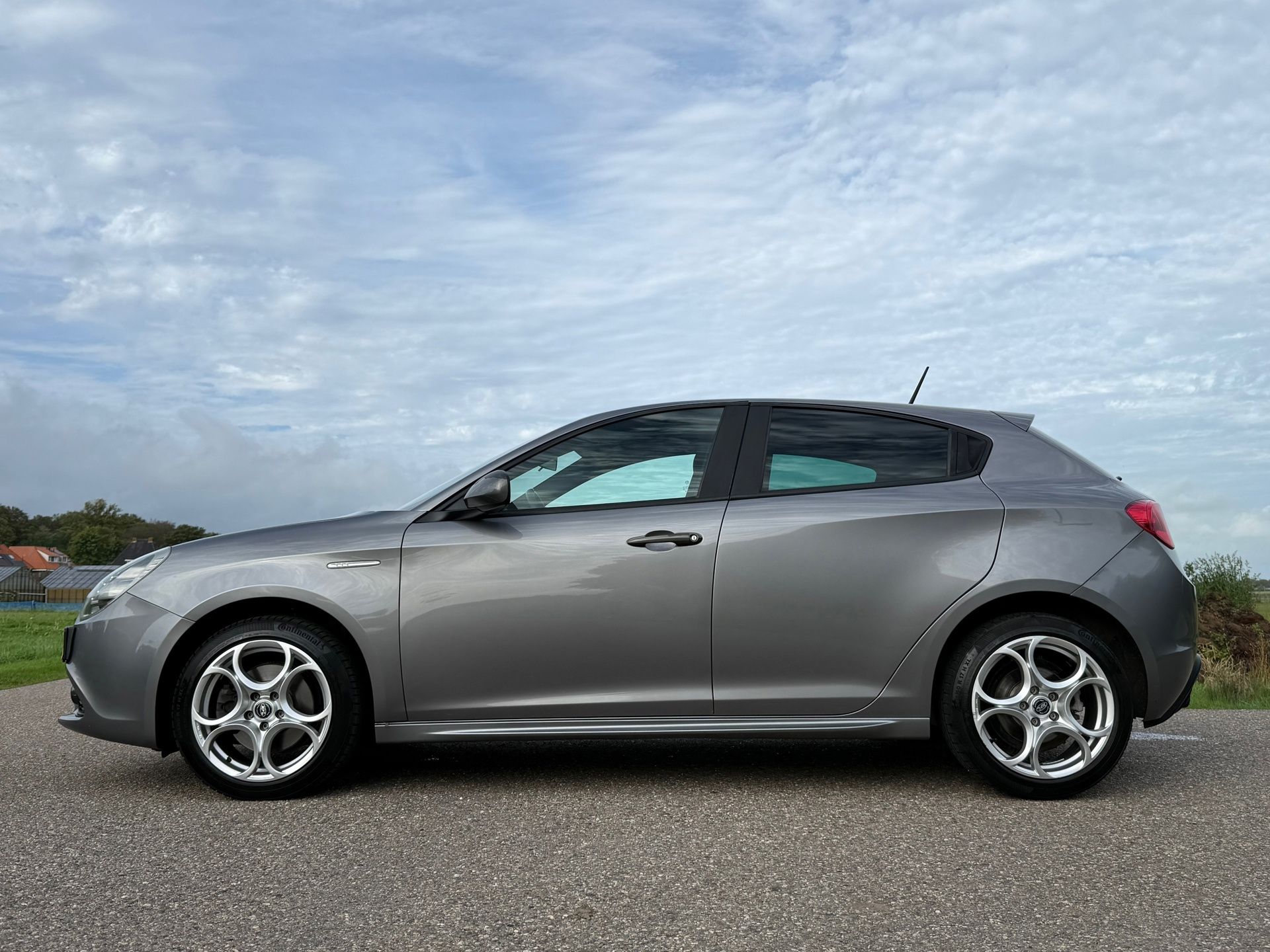 Alfa Romeo Giulietta 1.4 T Sprint (2016), foto 2