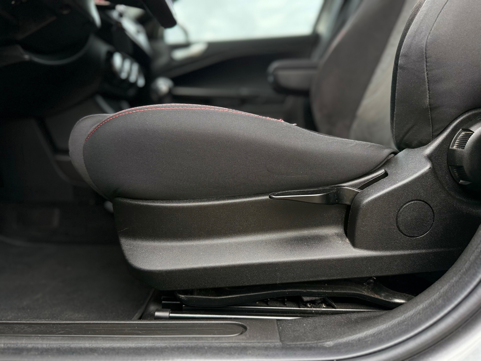 Alfa Romeo Giulietta 1.4 T Sprint (2016), foto 14