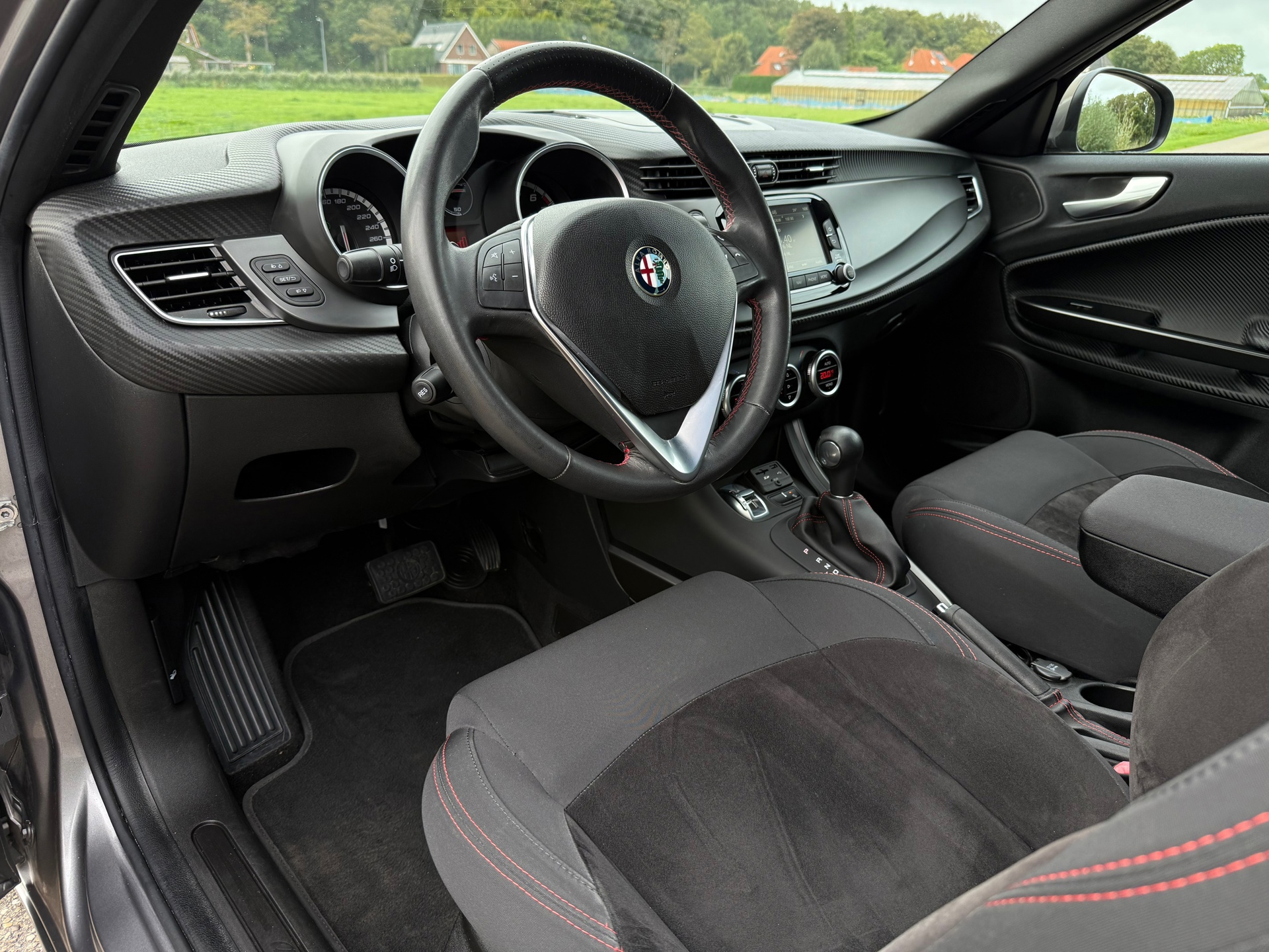 Alfa Romeo Giulietta 1.4 T Sprint (2016), foto 4
