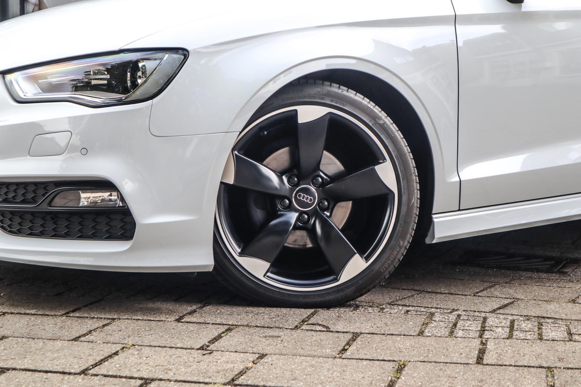 Audi A3 Limousine 1.4 TFSI CoD Sport Pro Line S (2016), foto 3