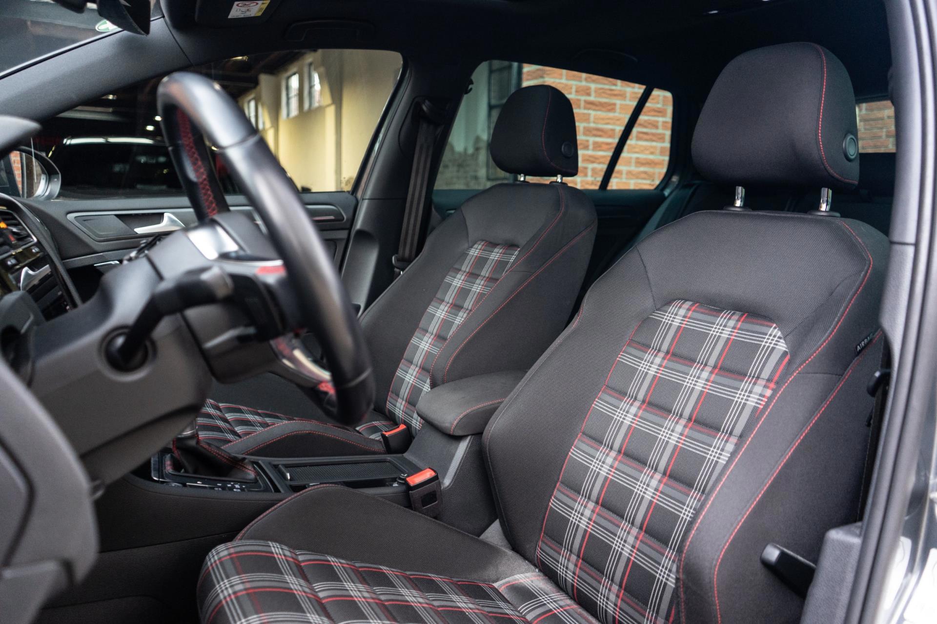 Volkswagen Golf 2.0 TSI GTI Performance (2018), foto 10