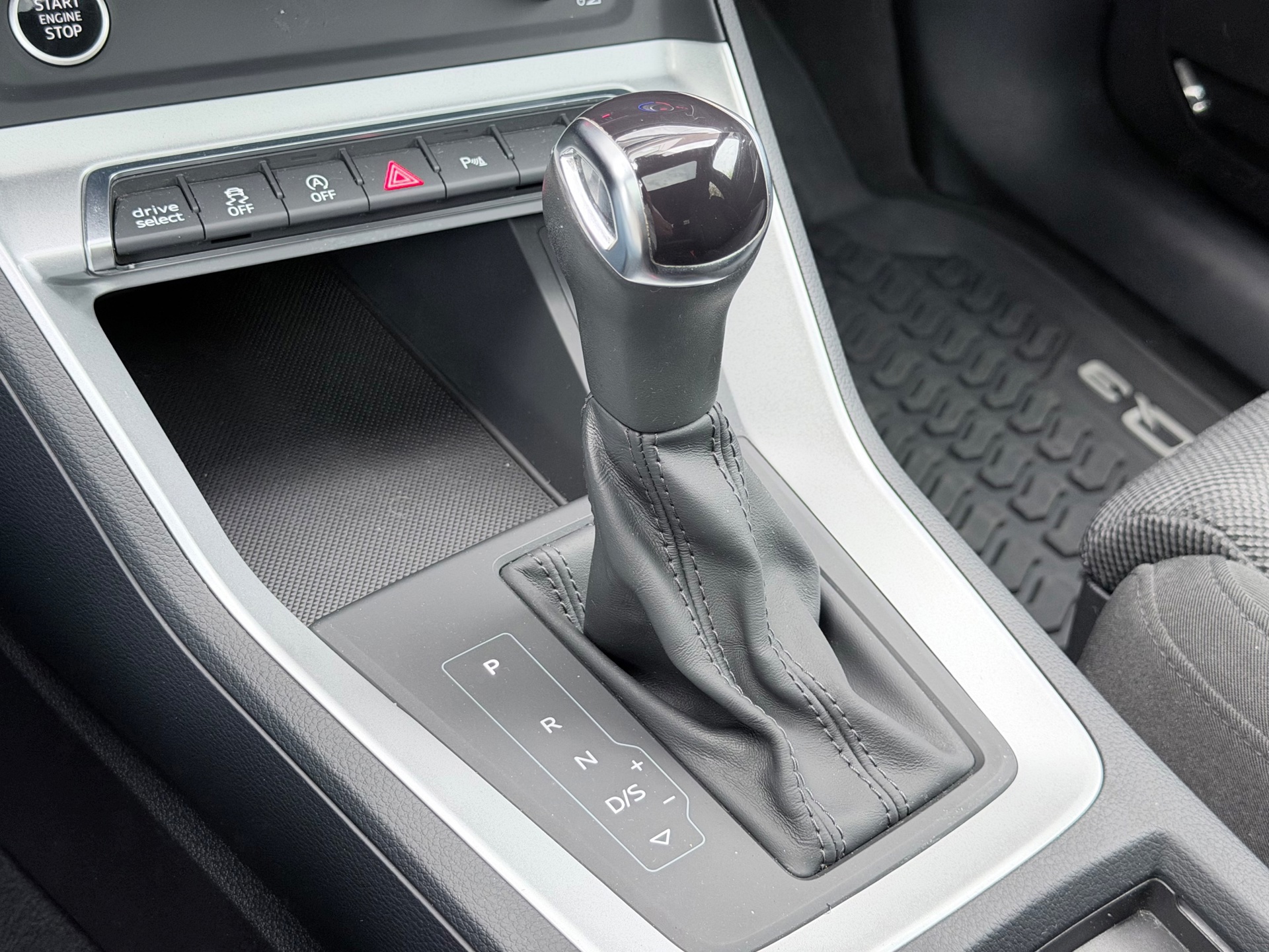 Audi Q3 Sportback 35 TFSI S-Line (2021), foto 19