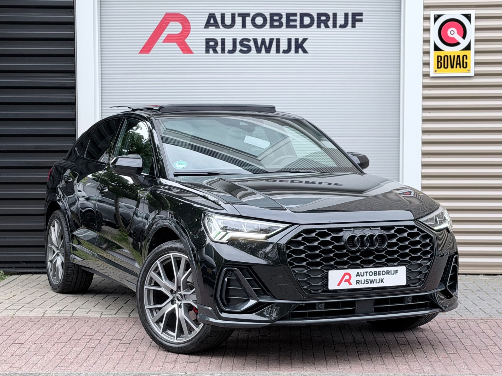 Audi Q3 Sportback 35 TFSI S-Line (2021), foto 6