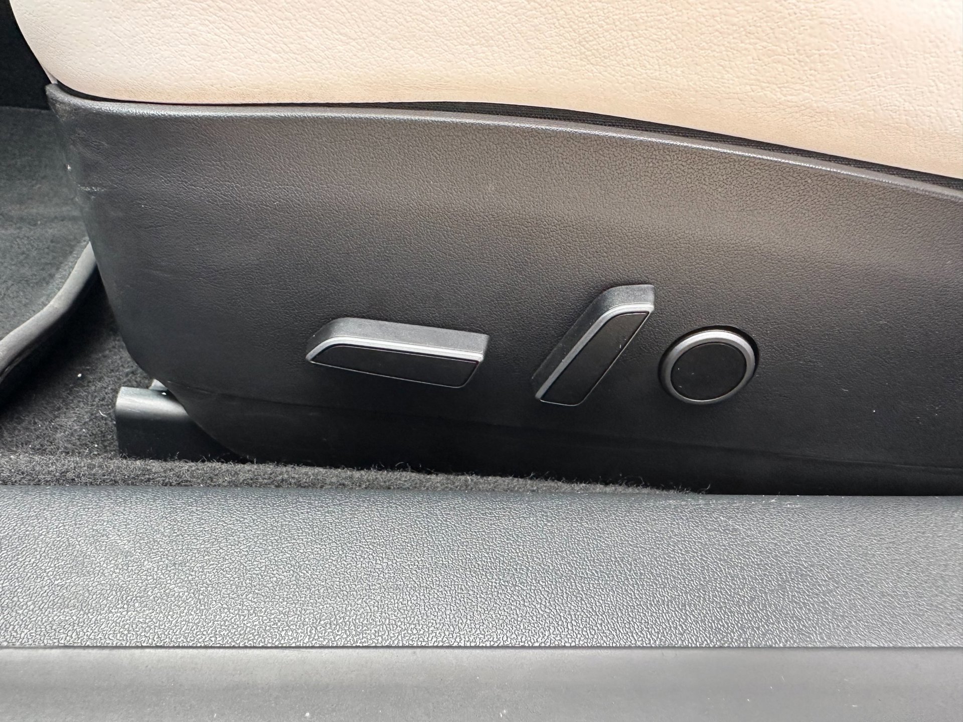 Tesla Model 3 Long Range AWD 75 kWh (2021), foto 24