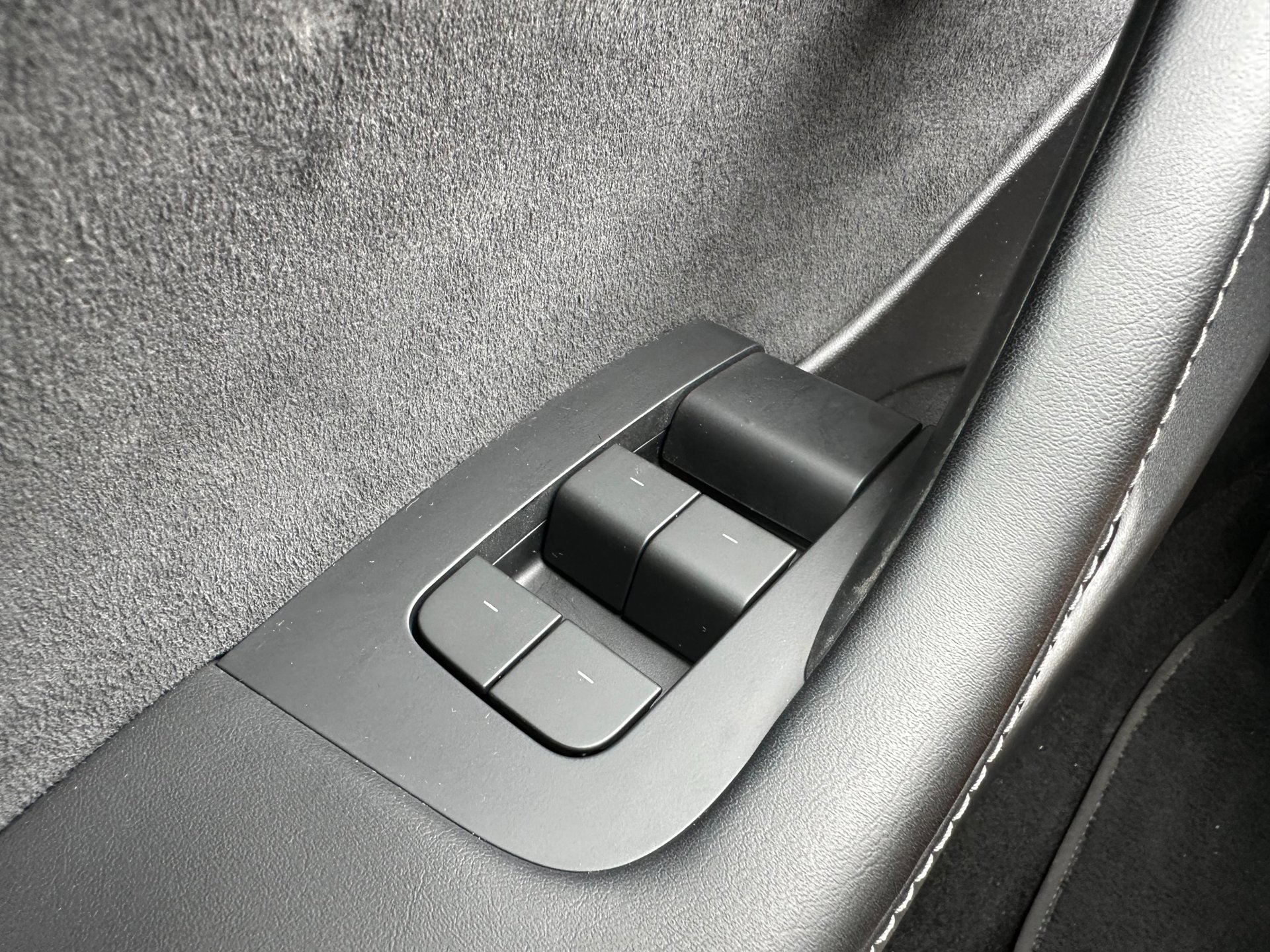 Tesla Model 3 Long Range AWD 75 kWh (2021), foto 25