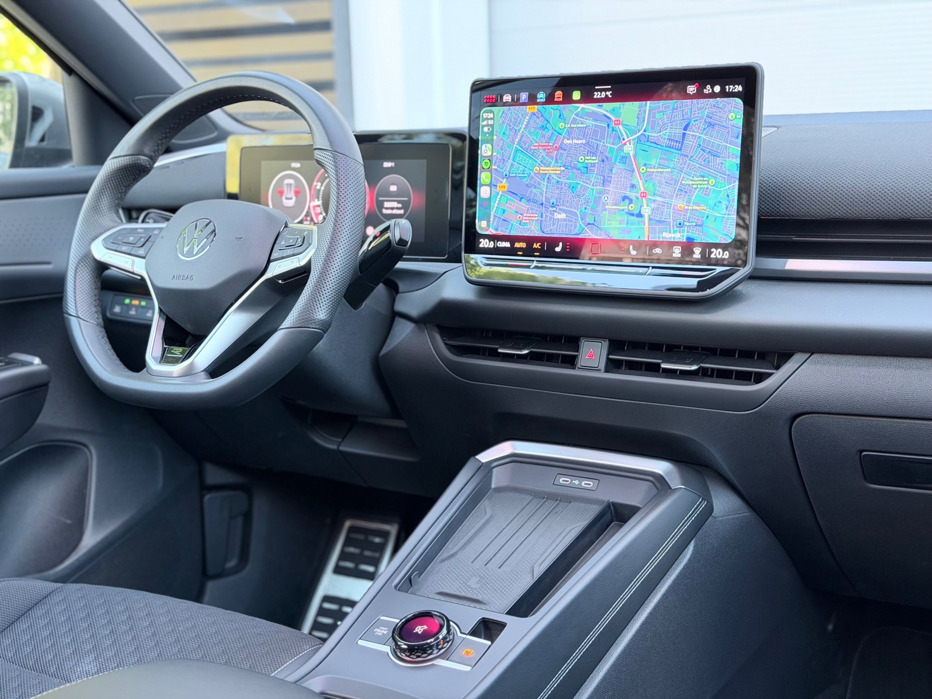 Volkswagen T-Roc 1.5 eTSI R-Line Matrix (2026), foto 17