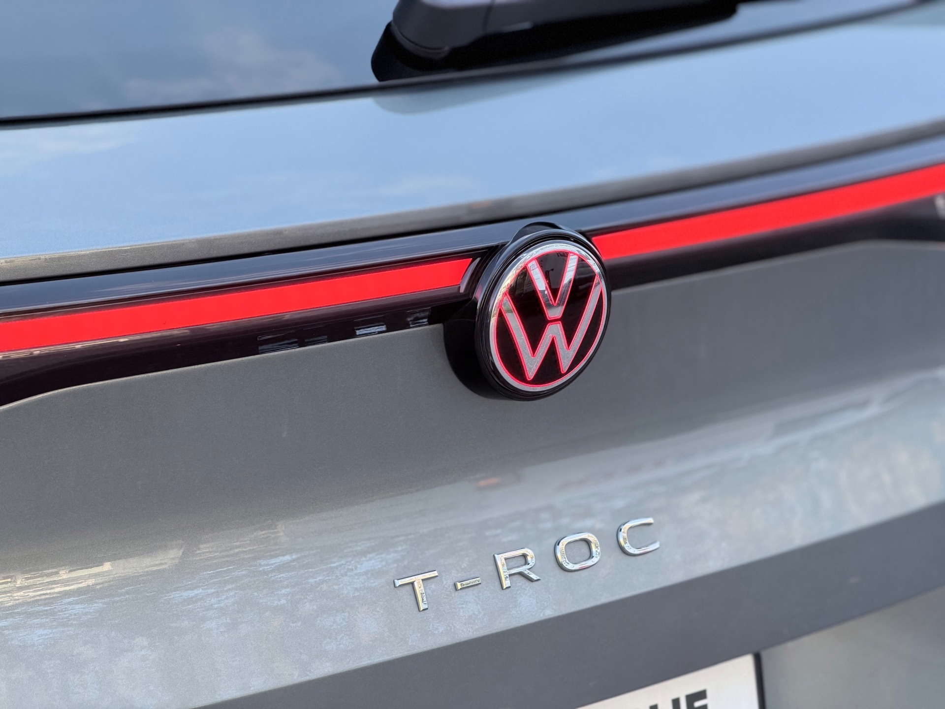 Volkswagen T-Roc 1.5 eTSI R-Line Matrix (2026), foto 8