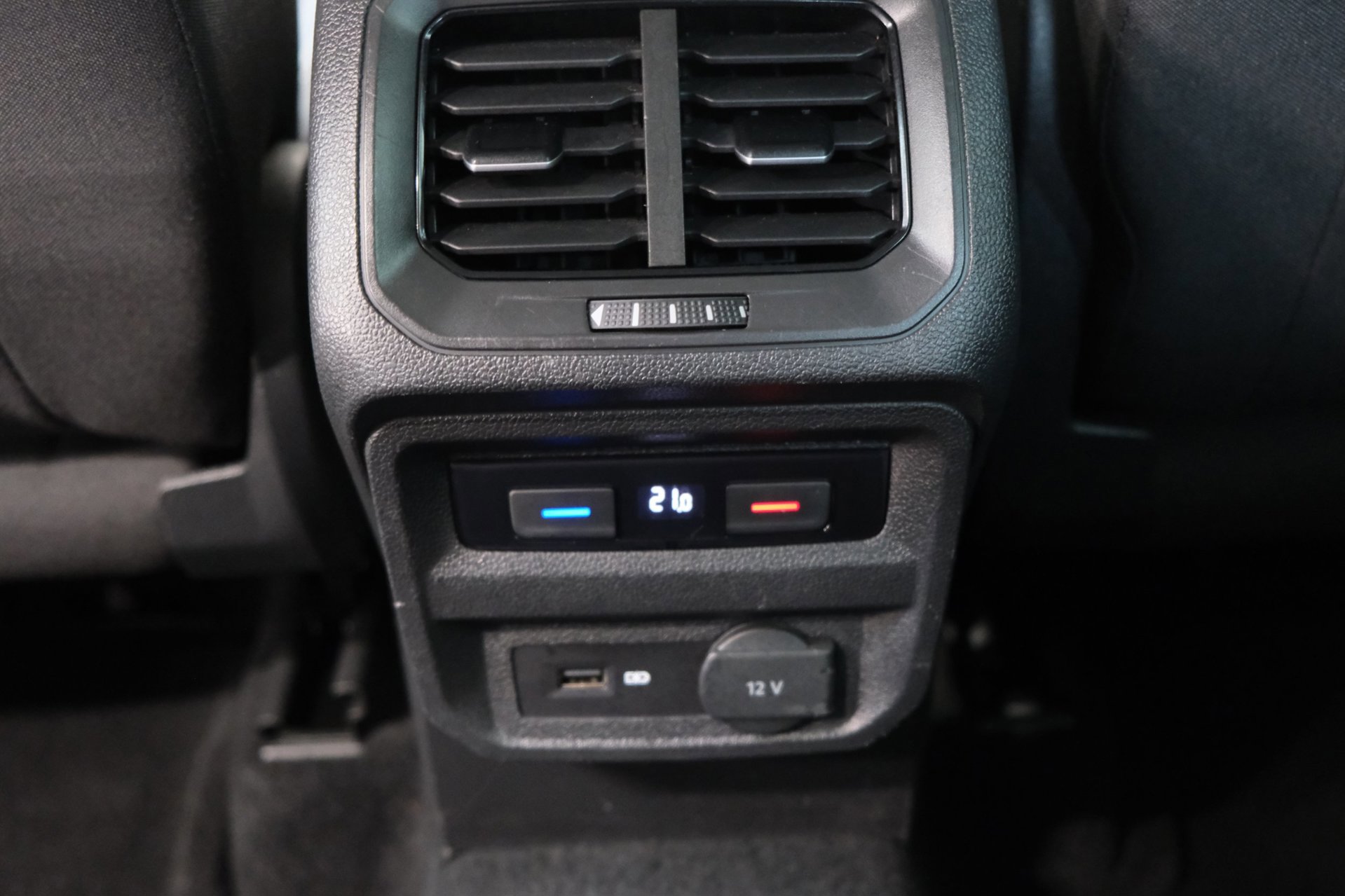 Volkswagen Tiguan 1.4 TSI ACT Comfortline Business (2018), foto 12