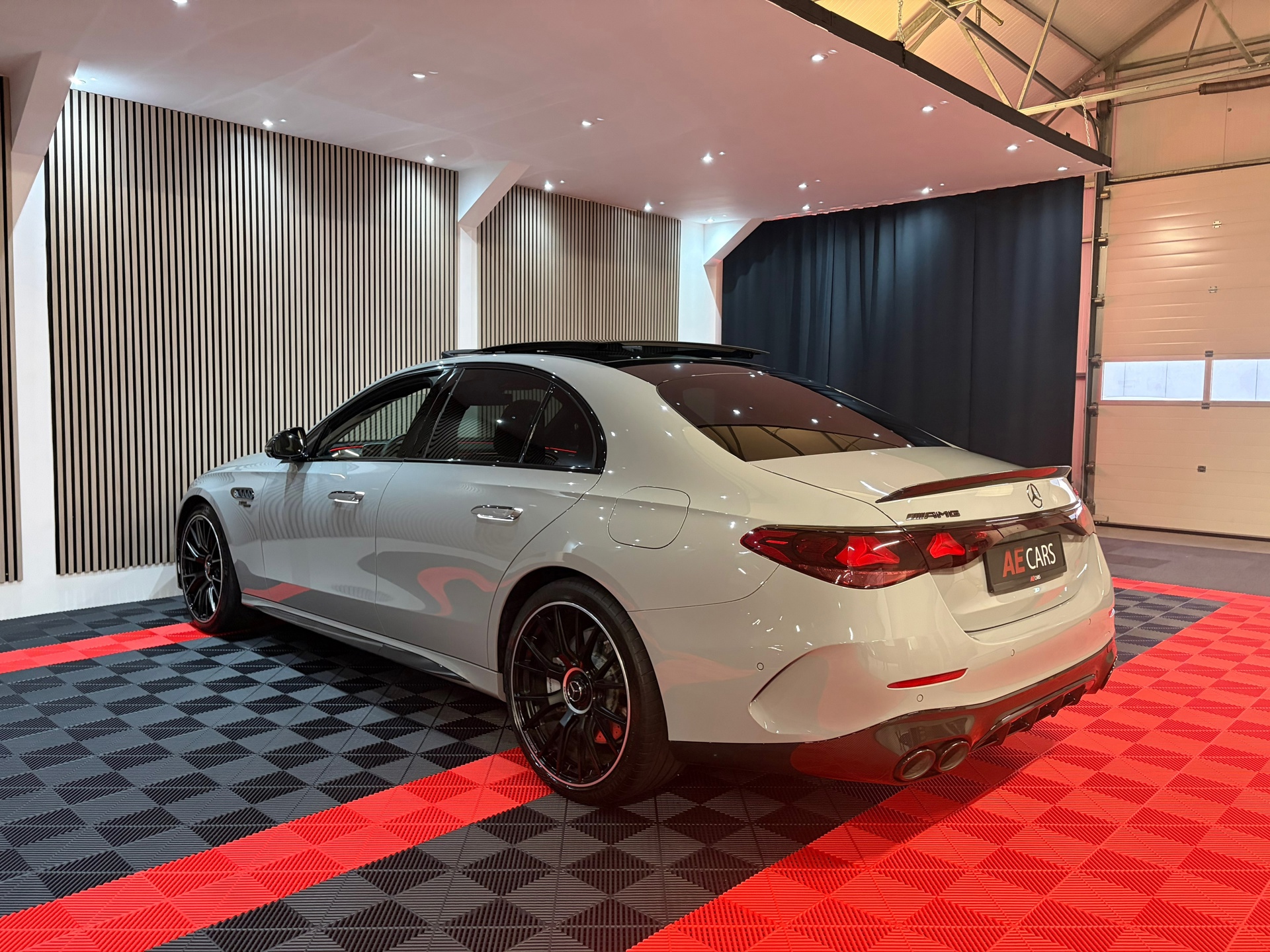 Mercedes-Benz E-klasse AMG 53 4MATIC (2025), foto 15