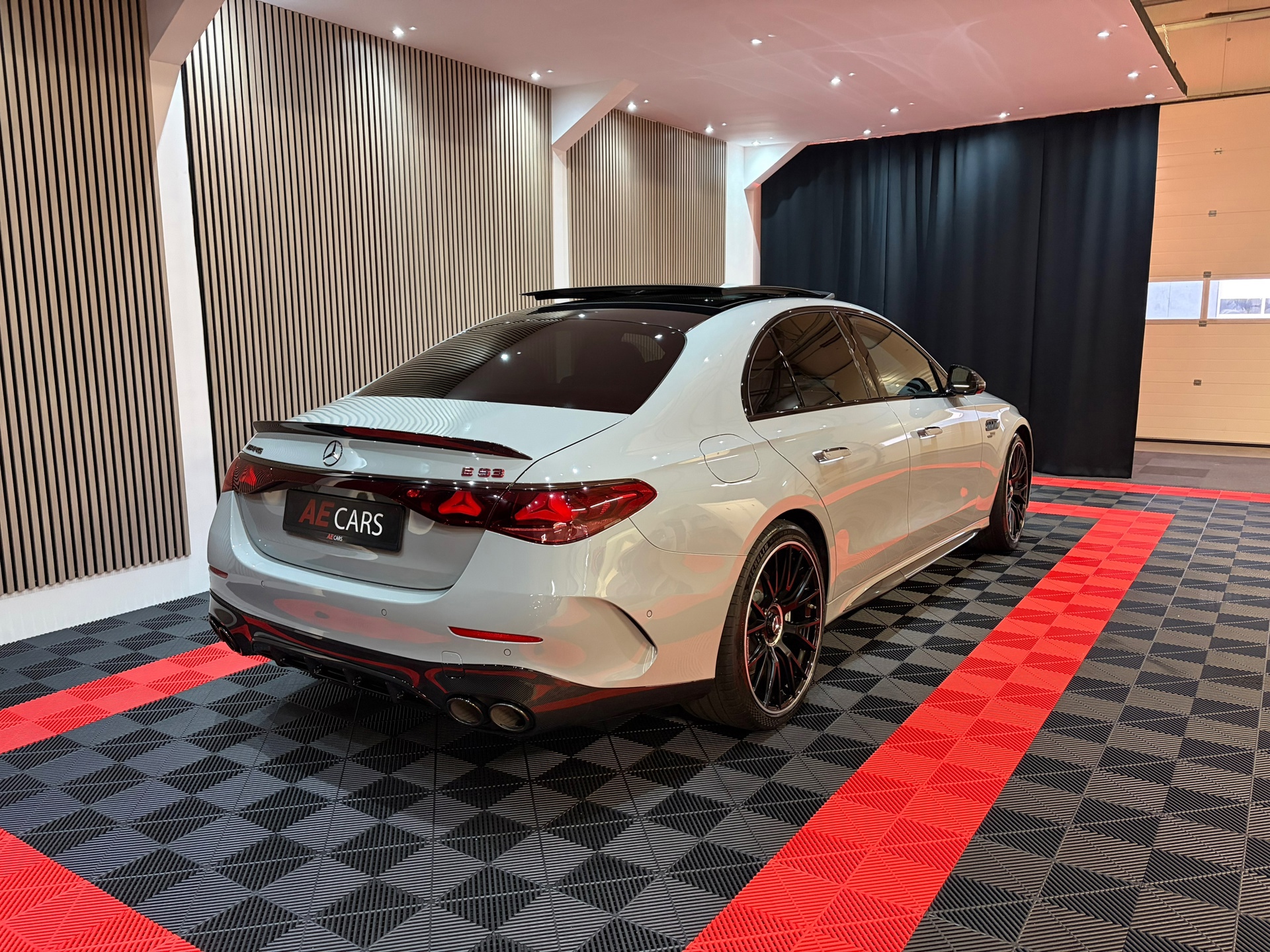Mercedes-Benz E-klasse AMG 53 4MATIC (2025), foto 3