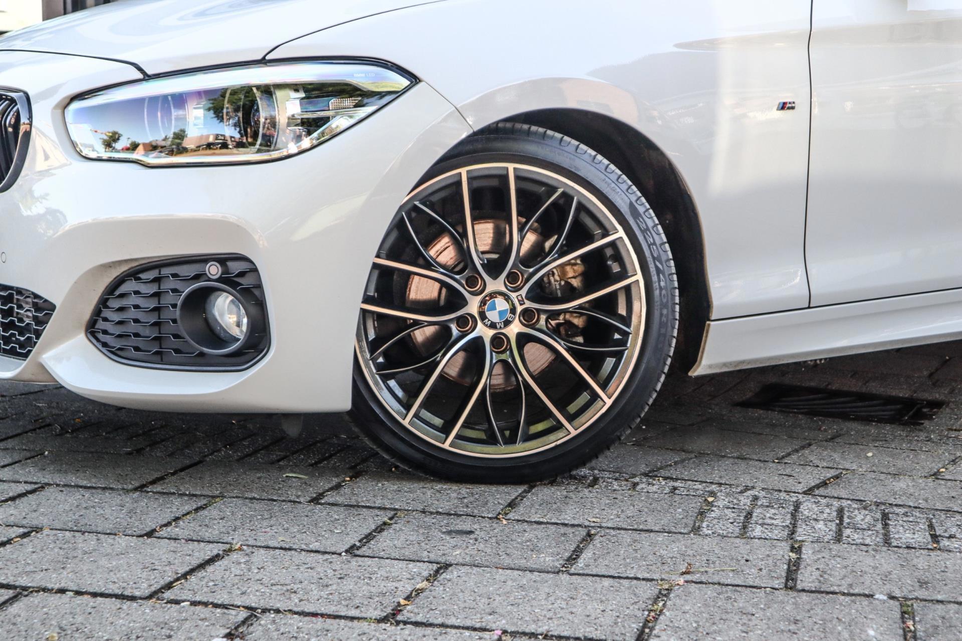 BMW 1-Serie 120i High Executive M (2016), foto 3