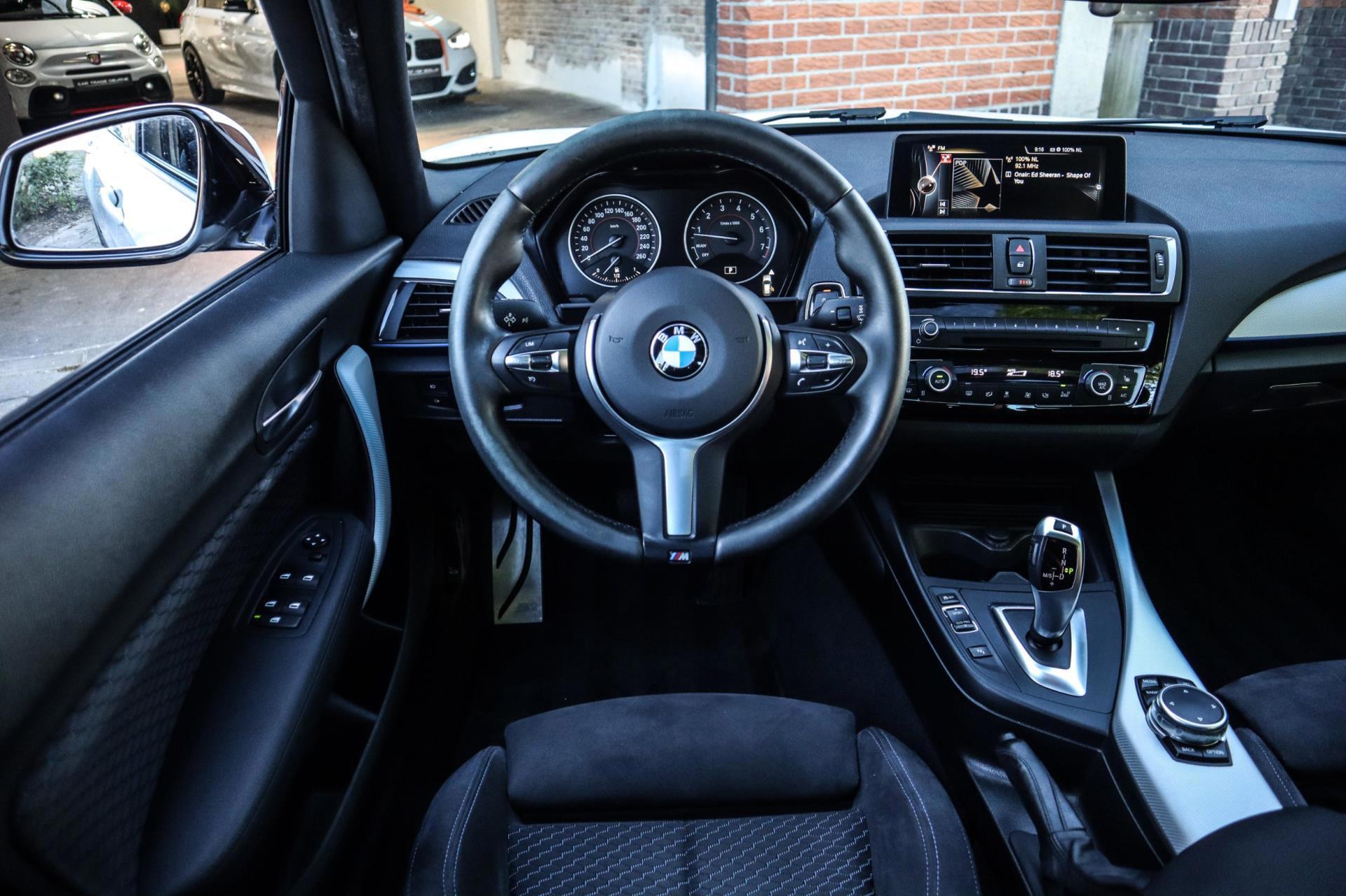 BMW 1-Serie 120i High Executive M (2016), foto 6