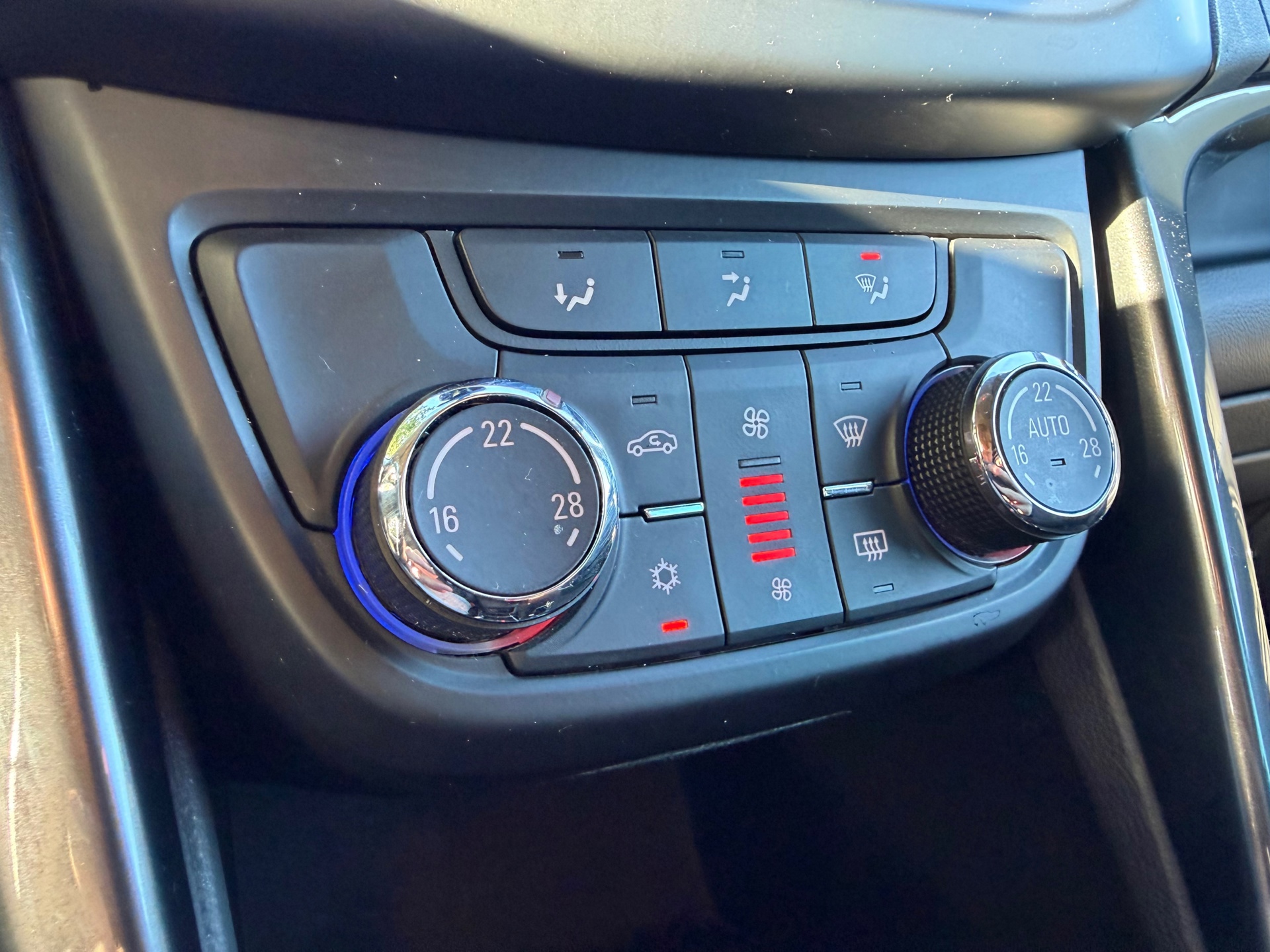 Opel Zafira Tourer 1.4 Innovation (2016), foto 18
