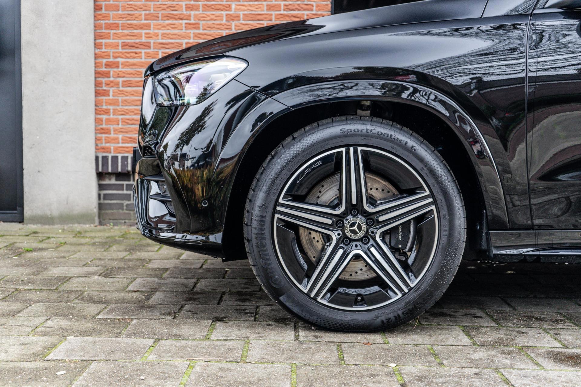 Mercedes-Benz GLE 400 e 4MATIC Burmester (2024), foto 4