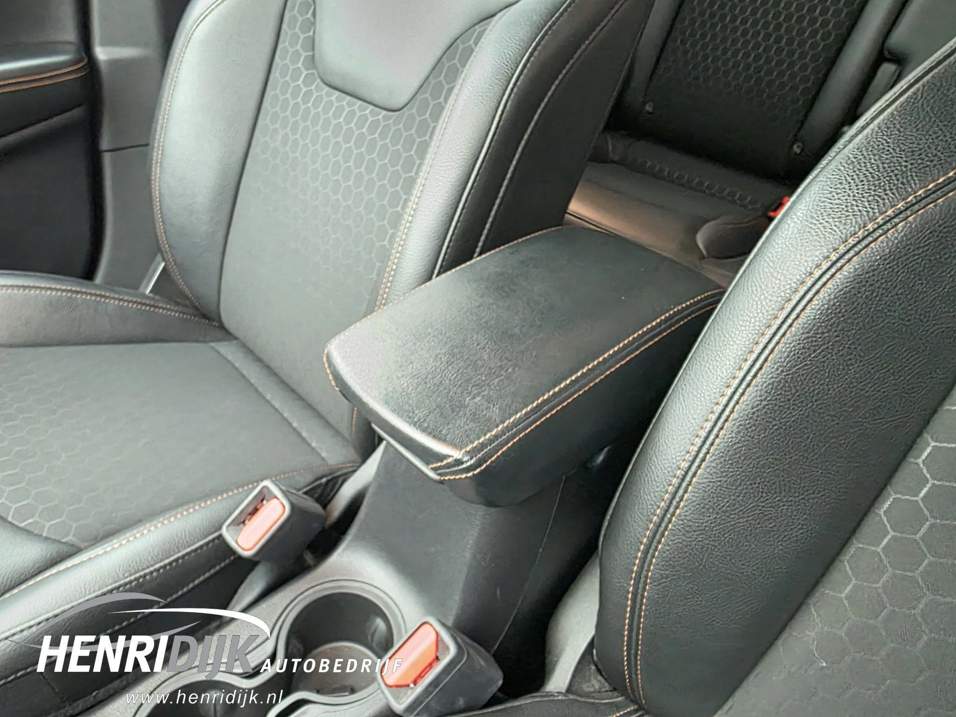 Jeep Compass 1.3T Limited (2020), foto 13