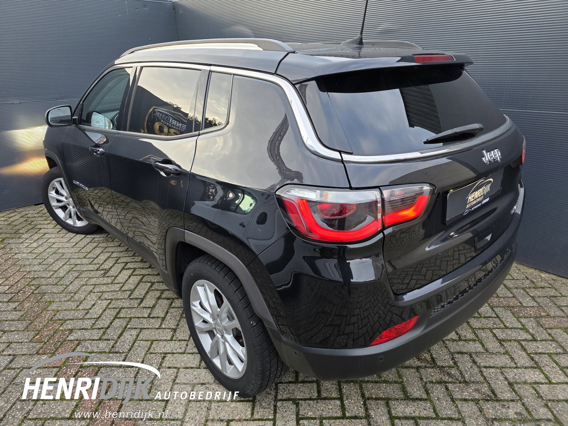 Jeep Compass 1.3T Limited (2020), foto 3