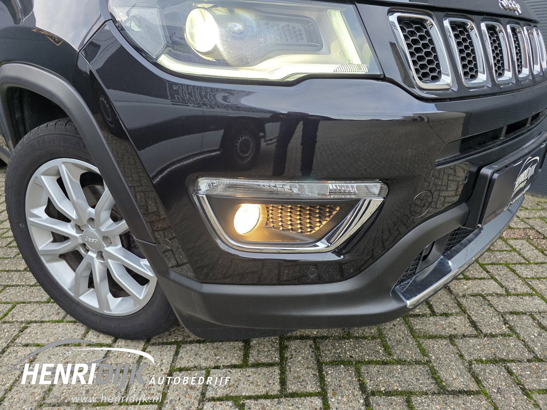 Jeep Compass 1.3T Limited (2020), foto 4