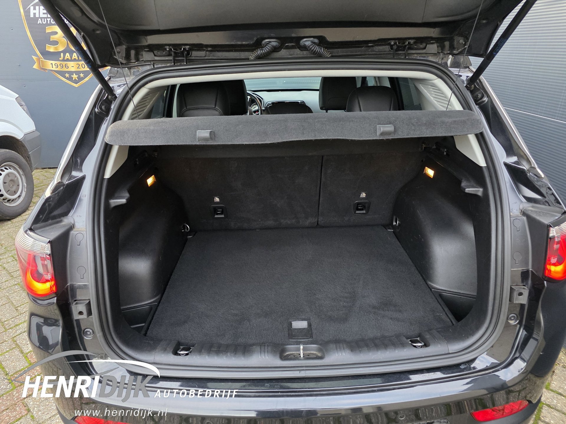 Jeep Compass 1.3T Limited (2020), foto 35