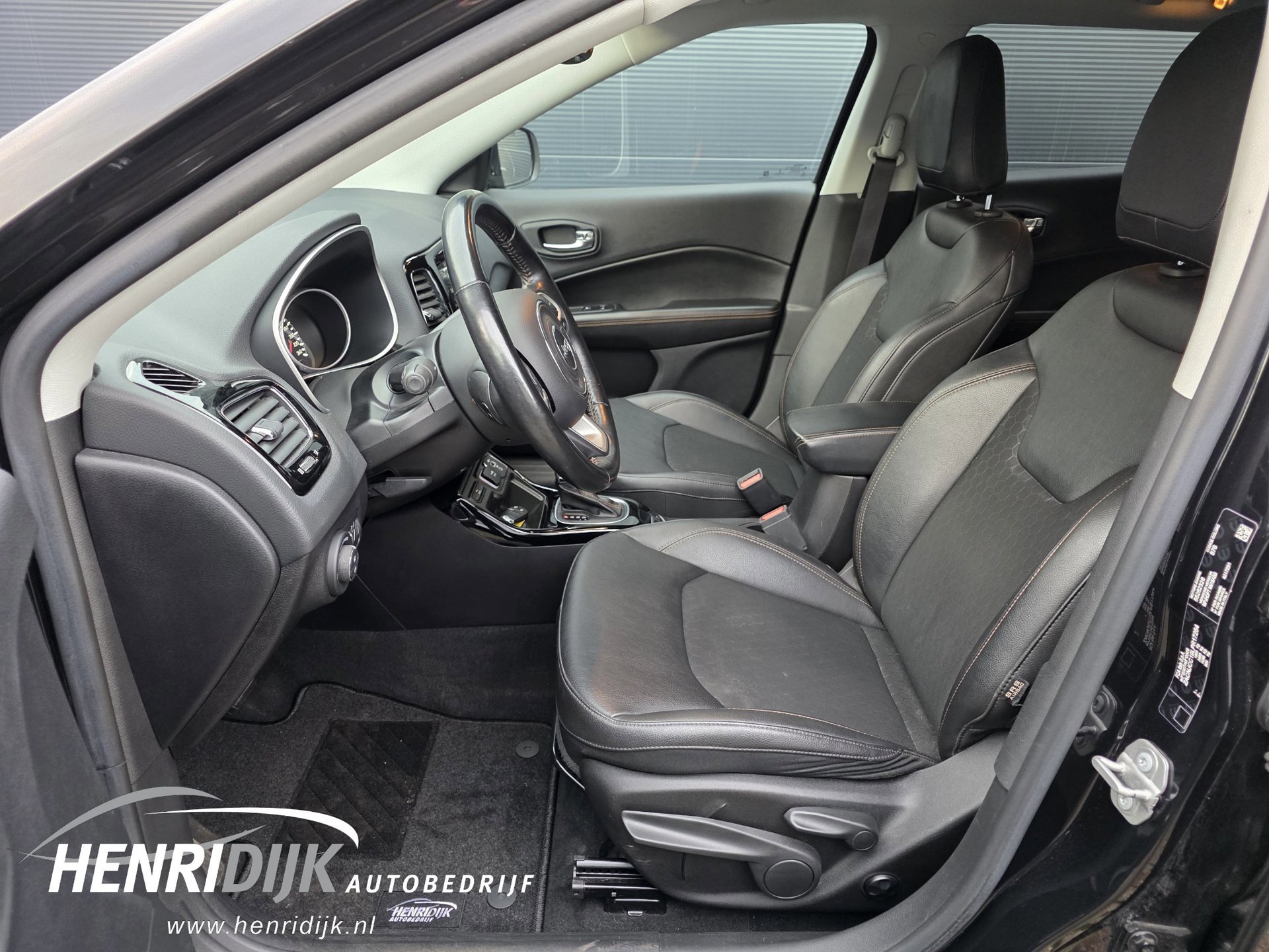Jeep Compass 1.3T Limited (2020), foto 38