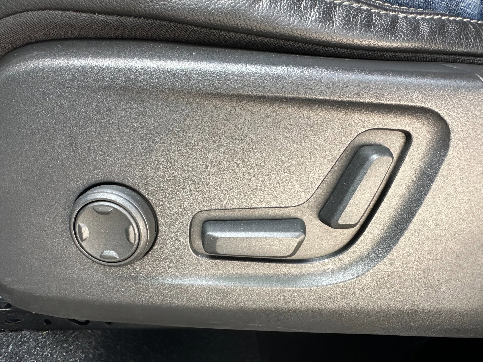 Volvo XC40 2.0 T4 Inscription (2019), foto 16