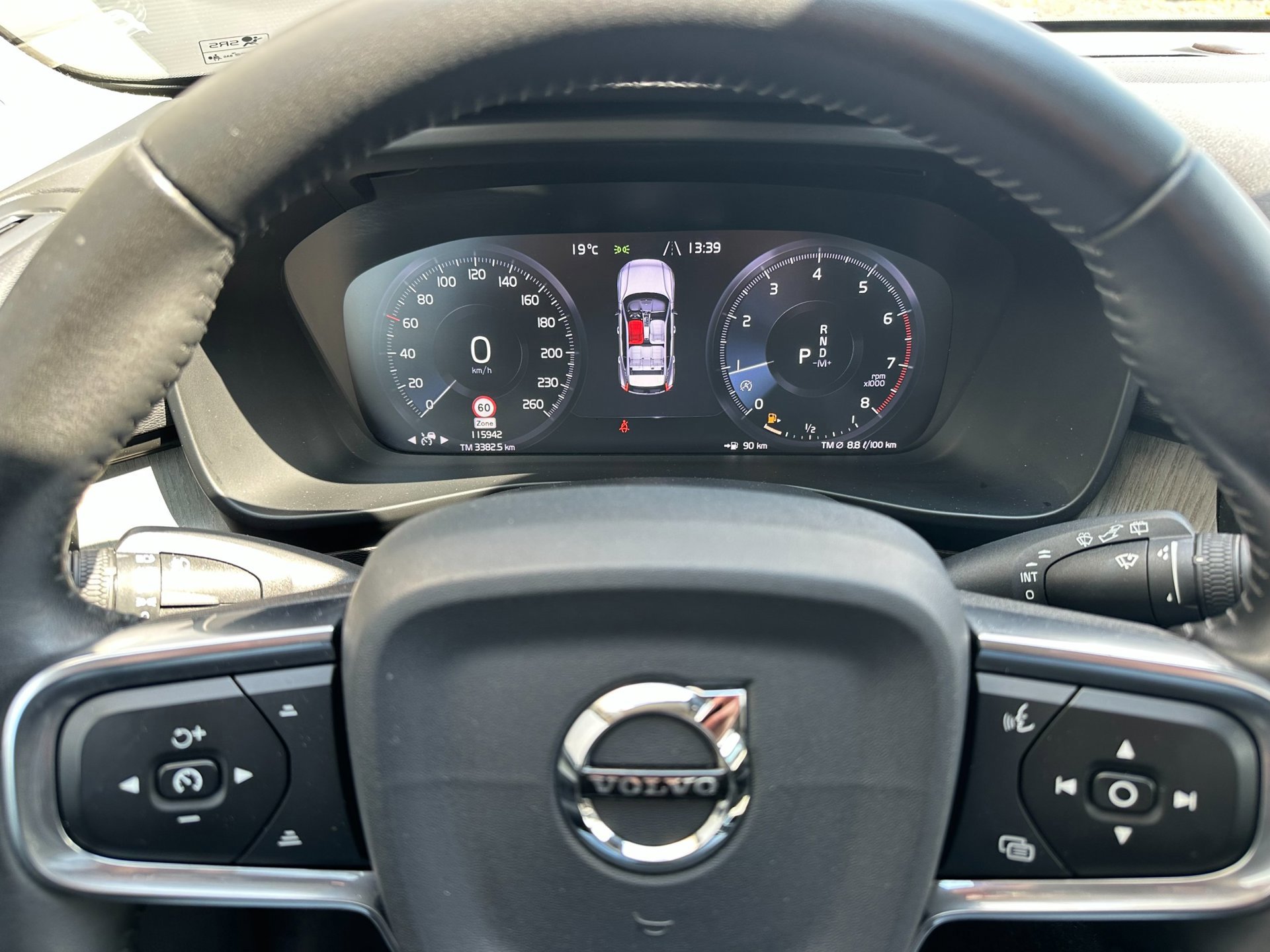 Volvo XC40 2.0 T4 Inscription (2019), foto 17
