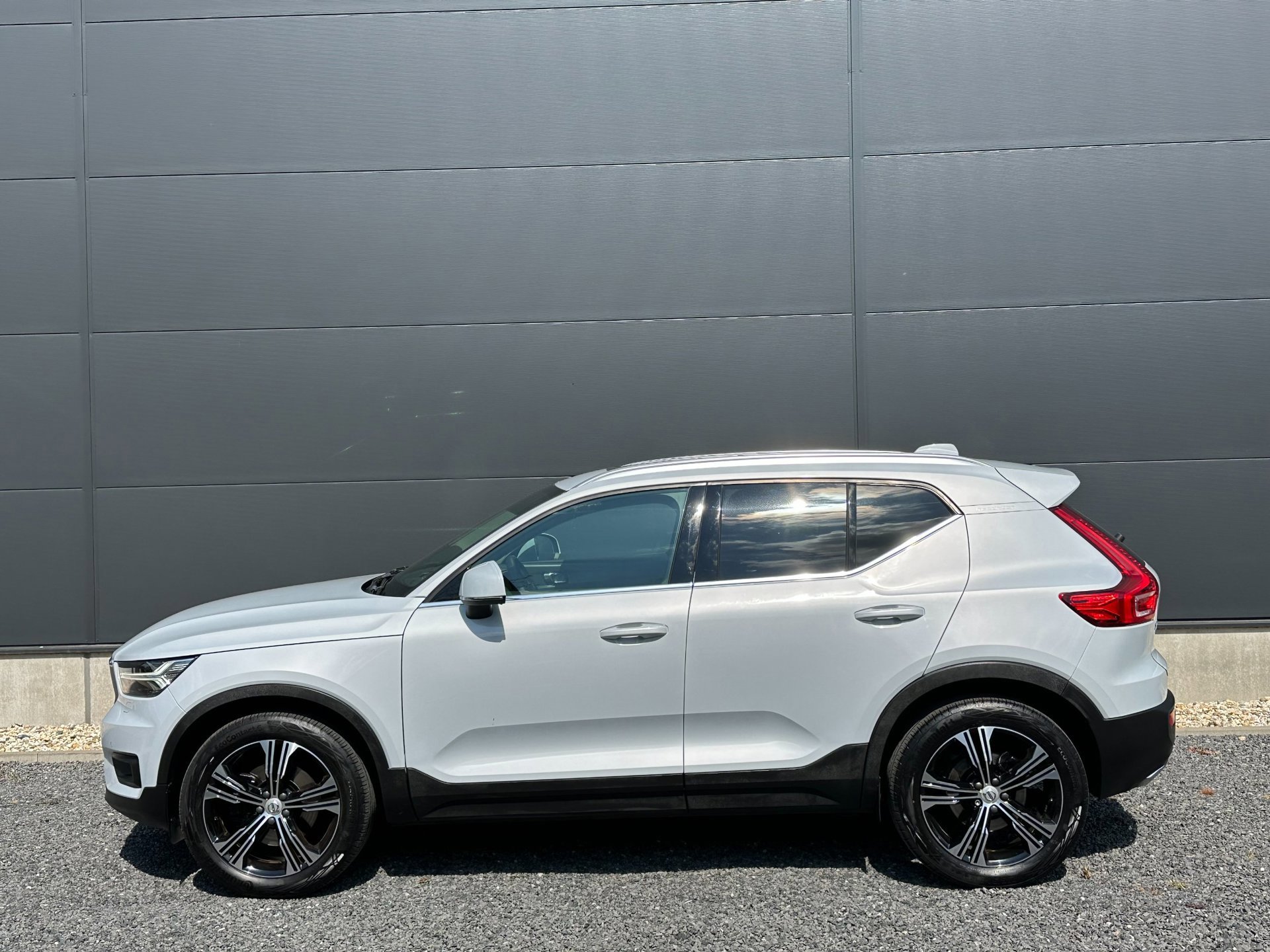 Volvo XC40 2.0 T4 Inscription (2019), foto 3