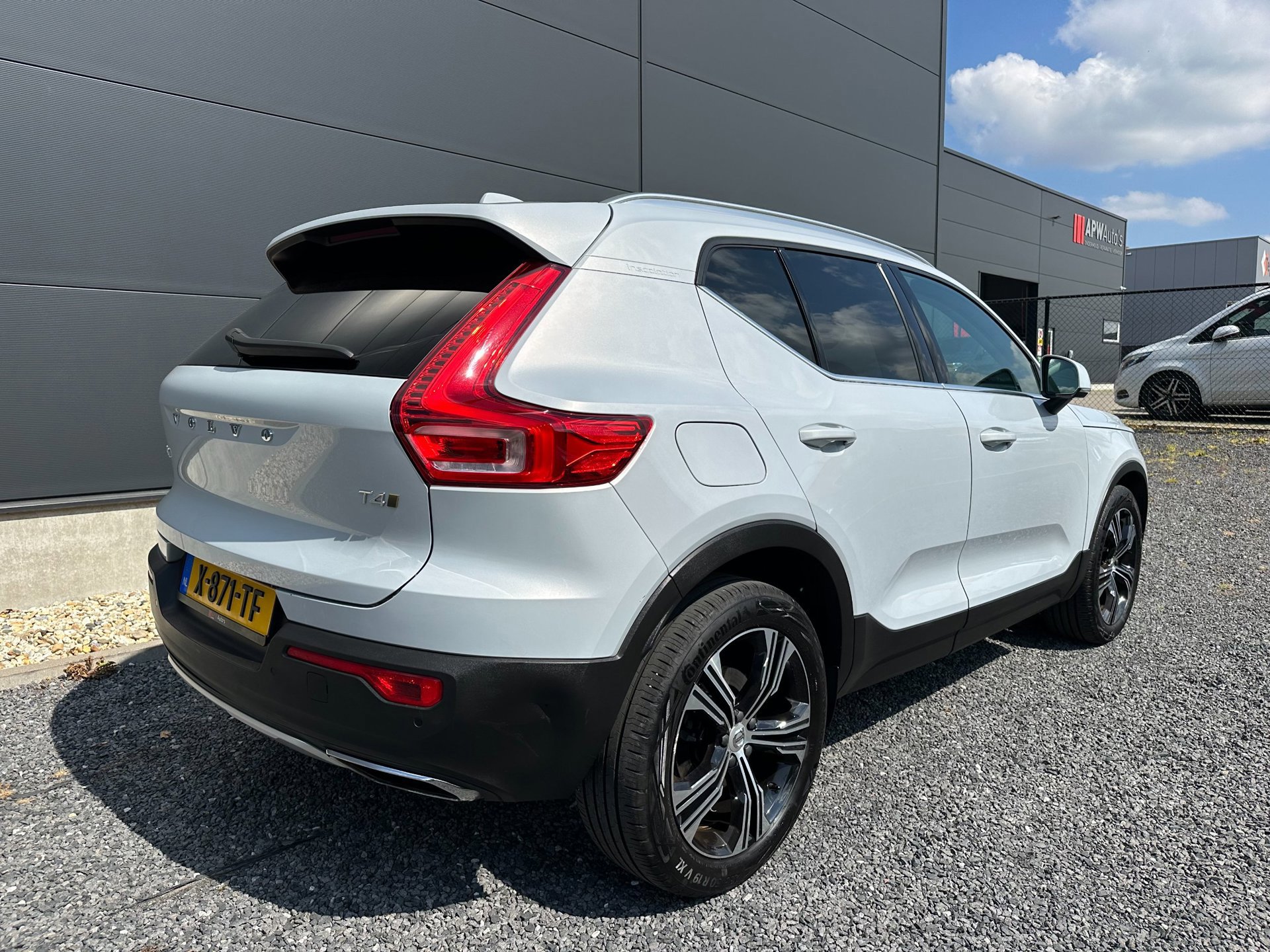 Volvo XC40 2.0 T4 Inscription (2019), foto 6