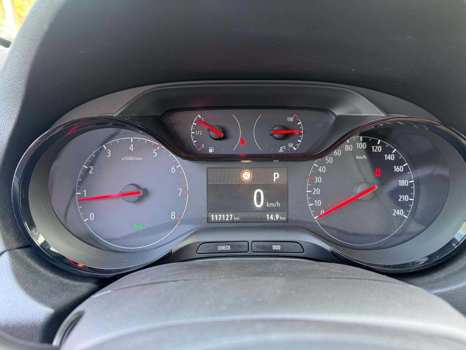 Opel Grandland X 1.2 Turbo Edition (2020), foto 15