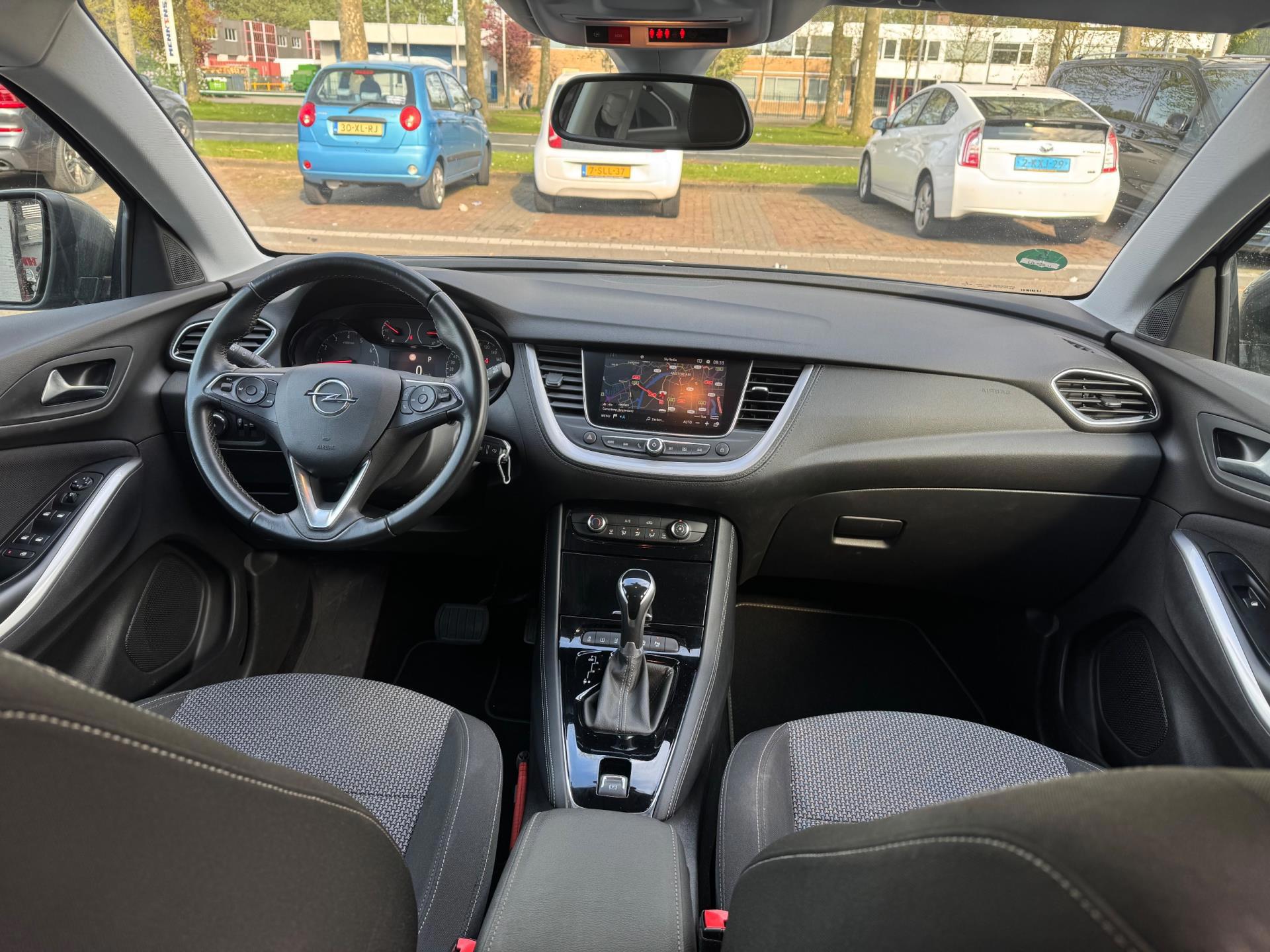 Opel Grandland X 1.2 Turbo Edition (2020), foto 10