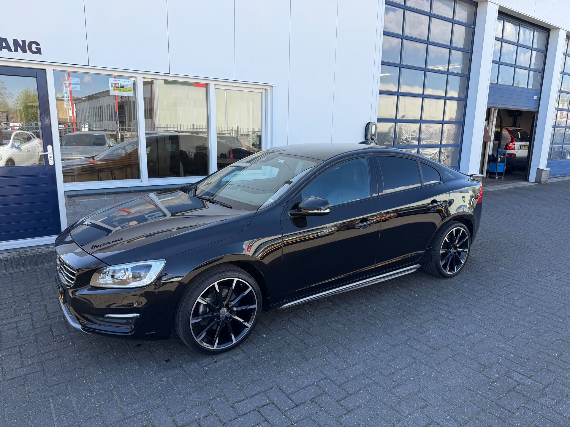 Volvo S60 2.0 T4 Polar (2018), foto 1