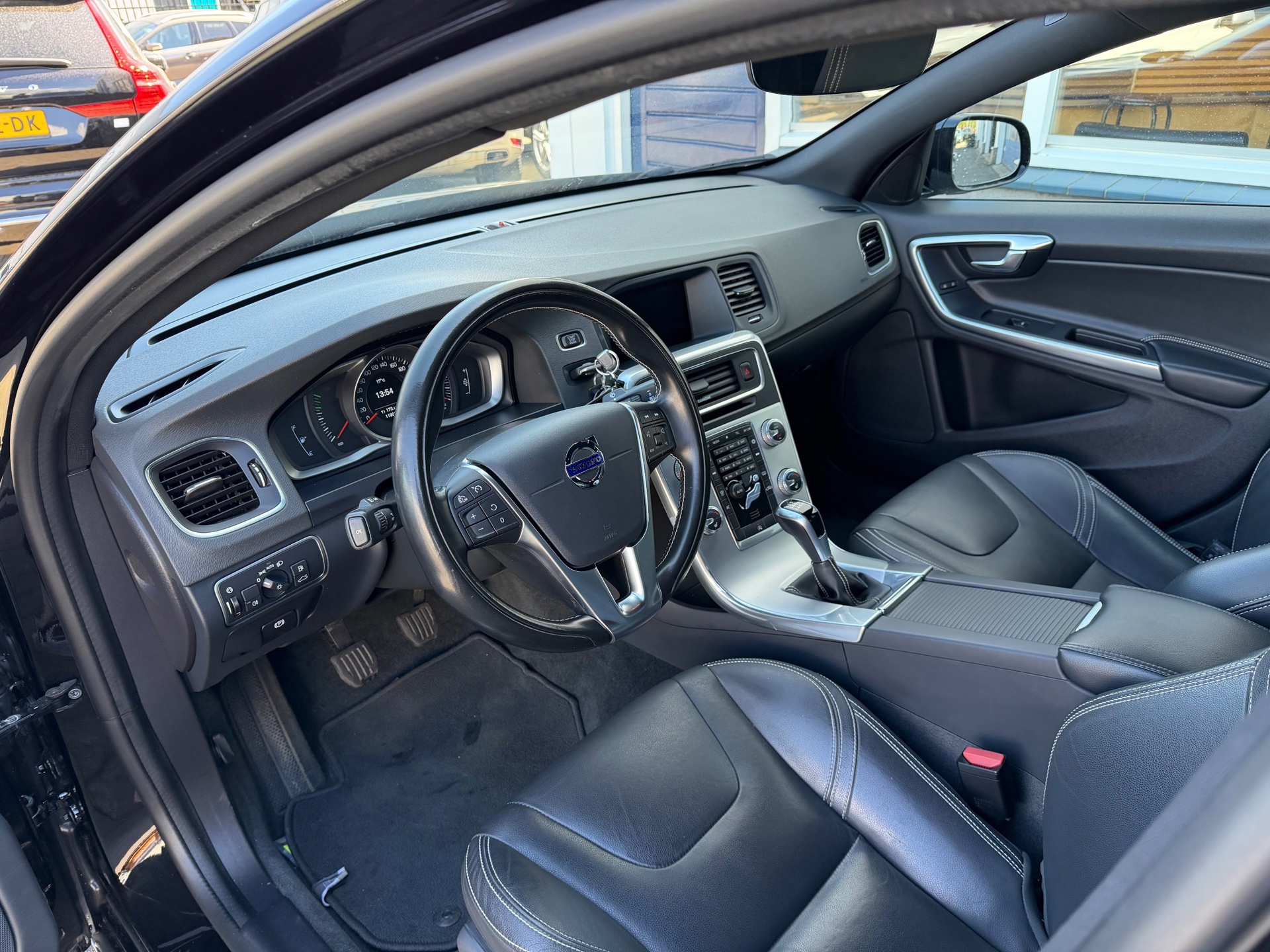 Volvo S60 2.0 T4 Polar (2018), foto 13
