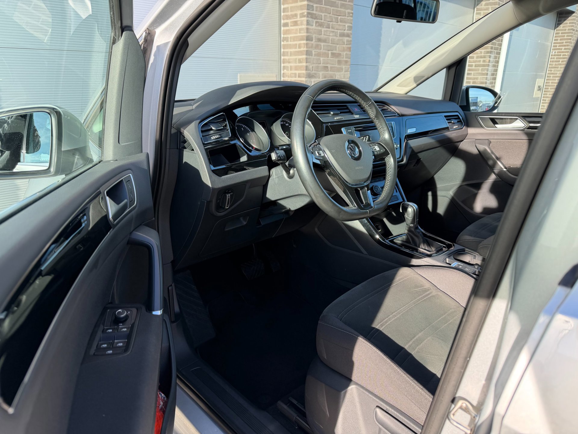 Volkswagen Touran 1.4 TSI Highline 7p (2016), foto 10