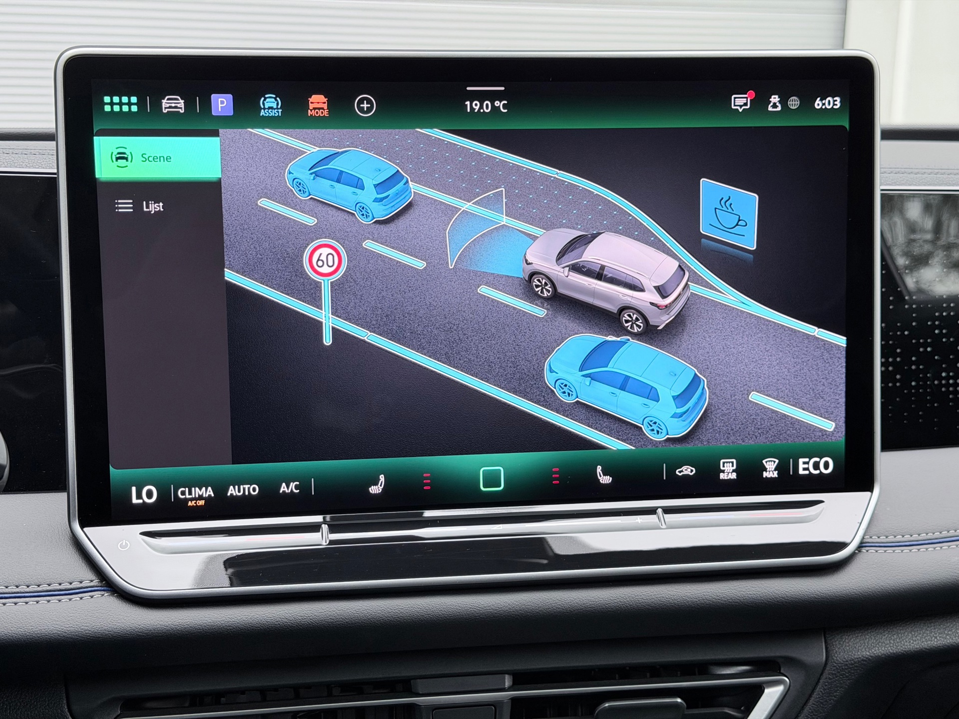 Volkswagen Tiguan 1.5 eHybrid R-Line (2025), foto 24
