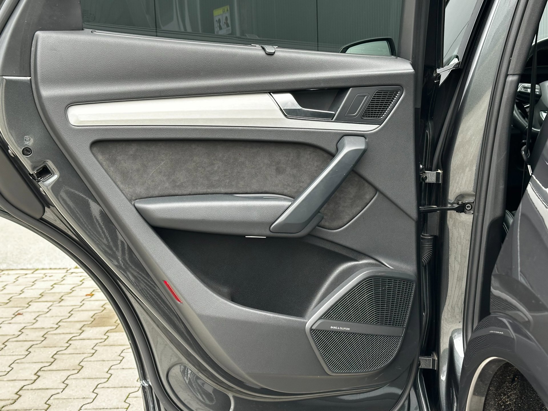 Audi Q5 55 TFSI e quattro Competition S-Line (2020), foto 12