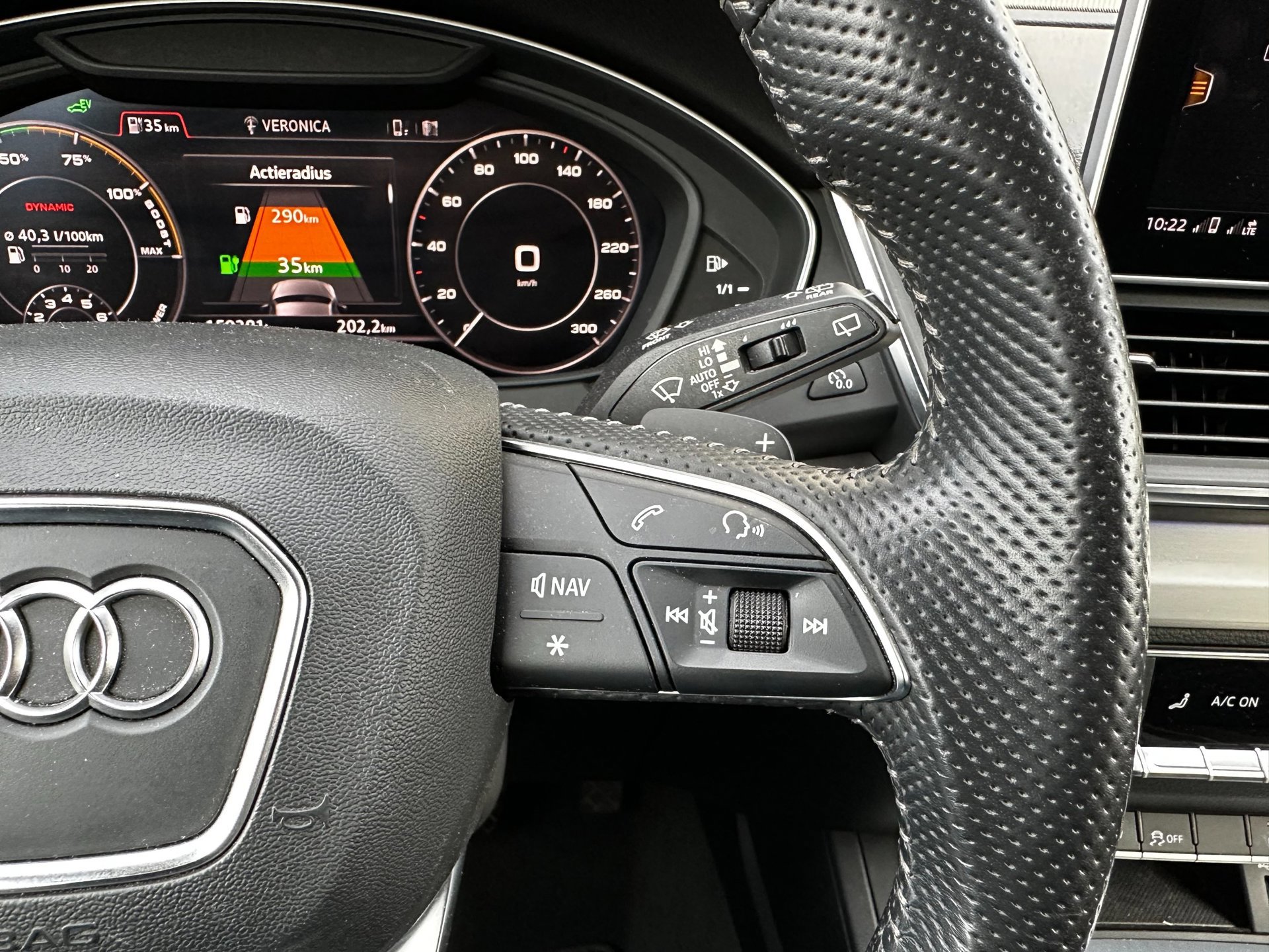 Audi Q5 55 TFSI e quattro Competition S-Line (2020), foto 18