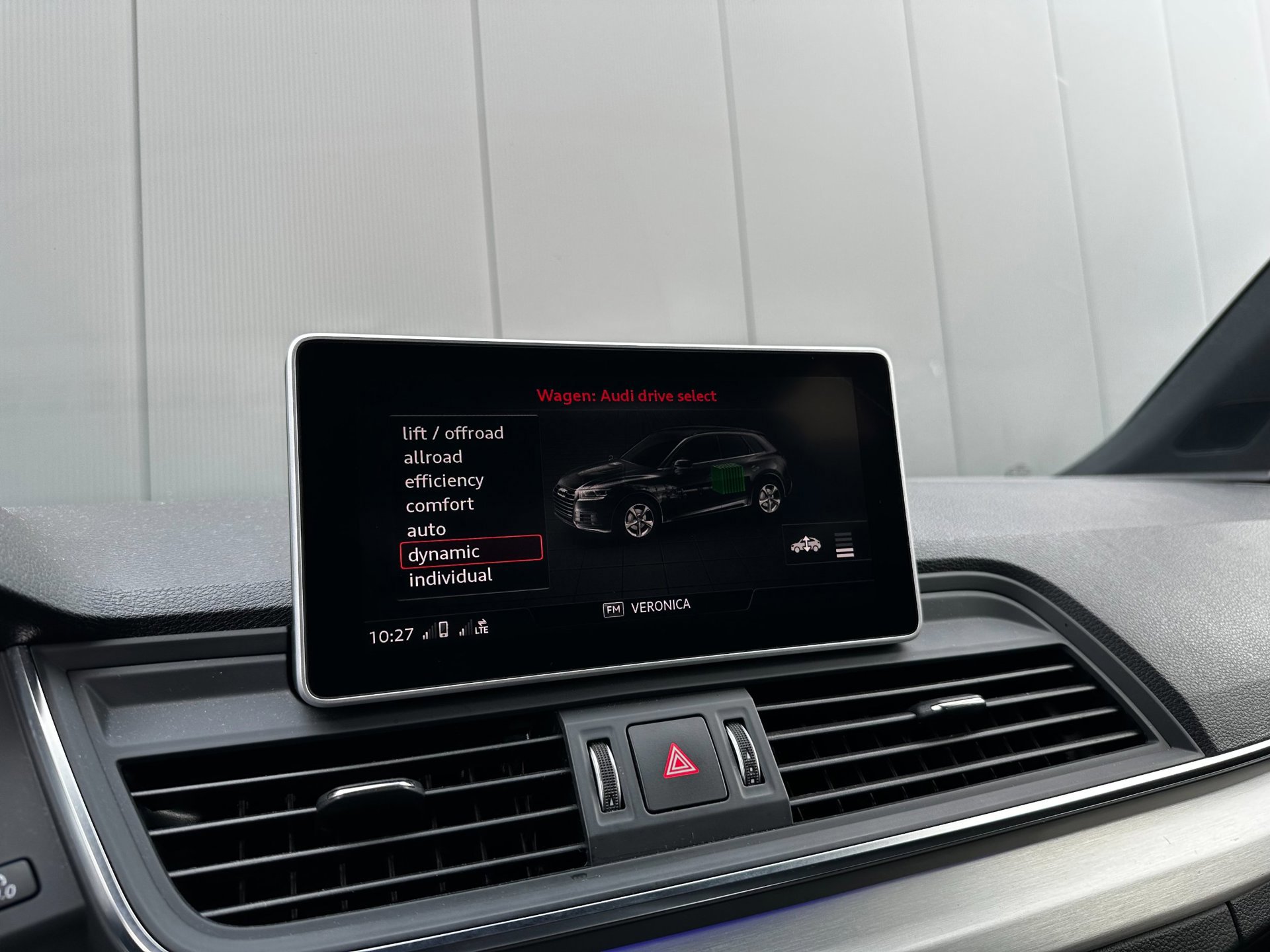 Audi Q5 55 TFSI e quattro Competition S-Line (2020), foto 20