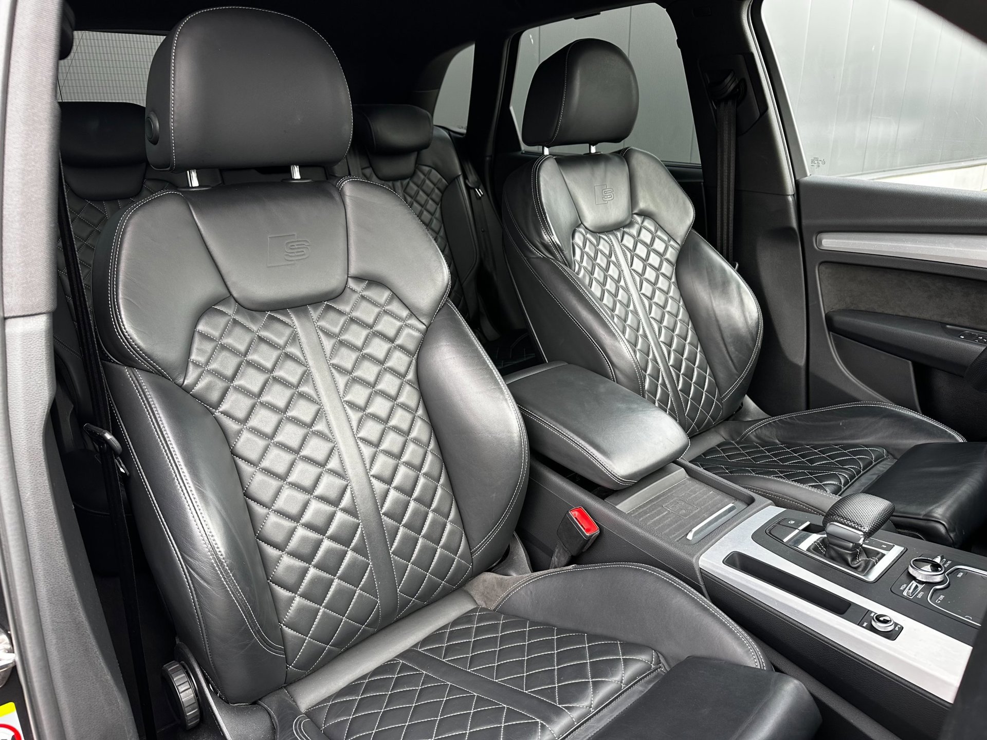 Audi Q5 55 TFSI e quattro Competition S-Line (2020), foto 26