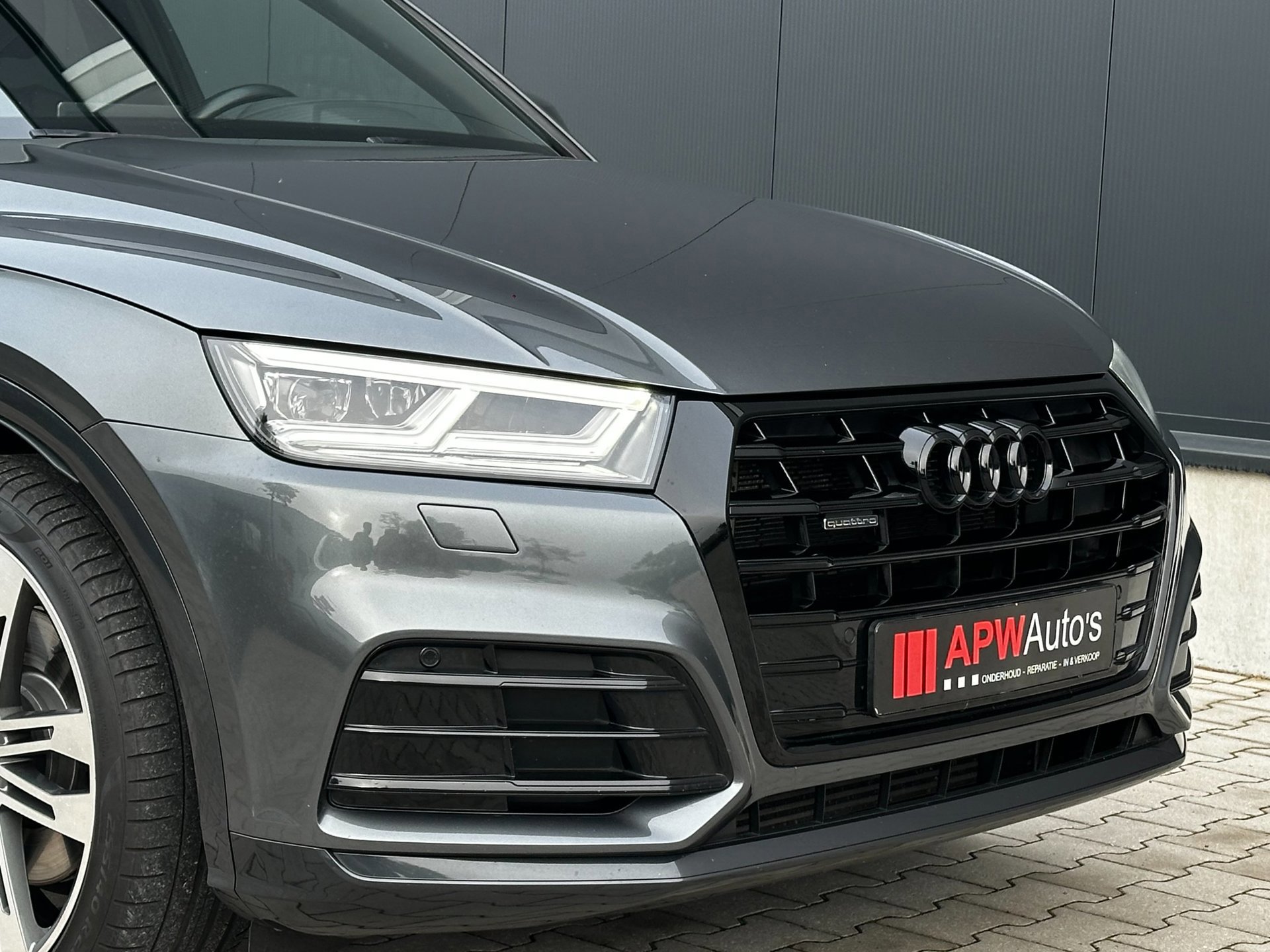 Audi Q5 55 TFSI e quattro Competition S-Line (2020), foto 6
