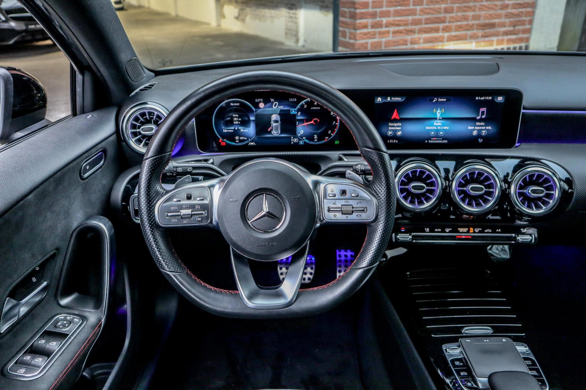 Mercedes-Benz A-klasse 200 AMG Line (2018), foto 17