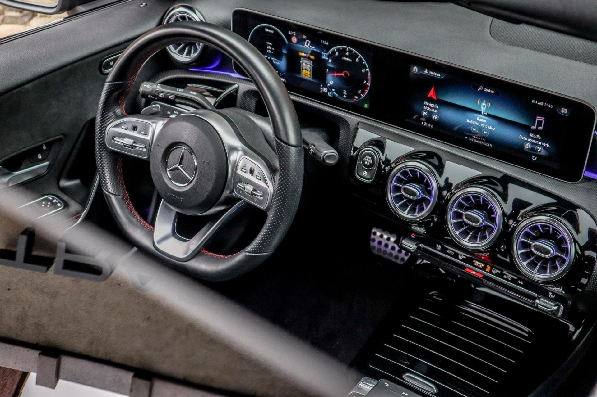 Mercedes-Benz A-klasse 200 AMG Line (2018), foto 18
