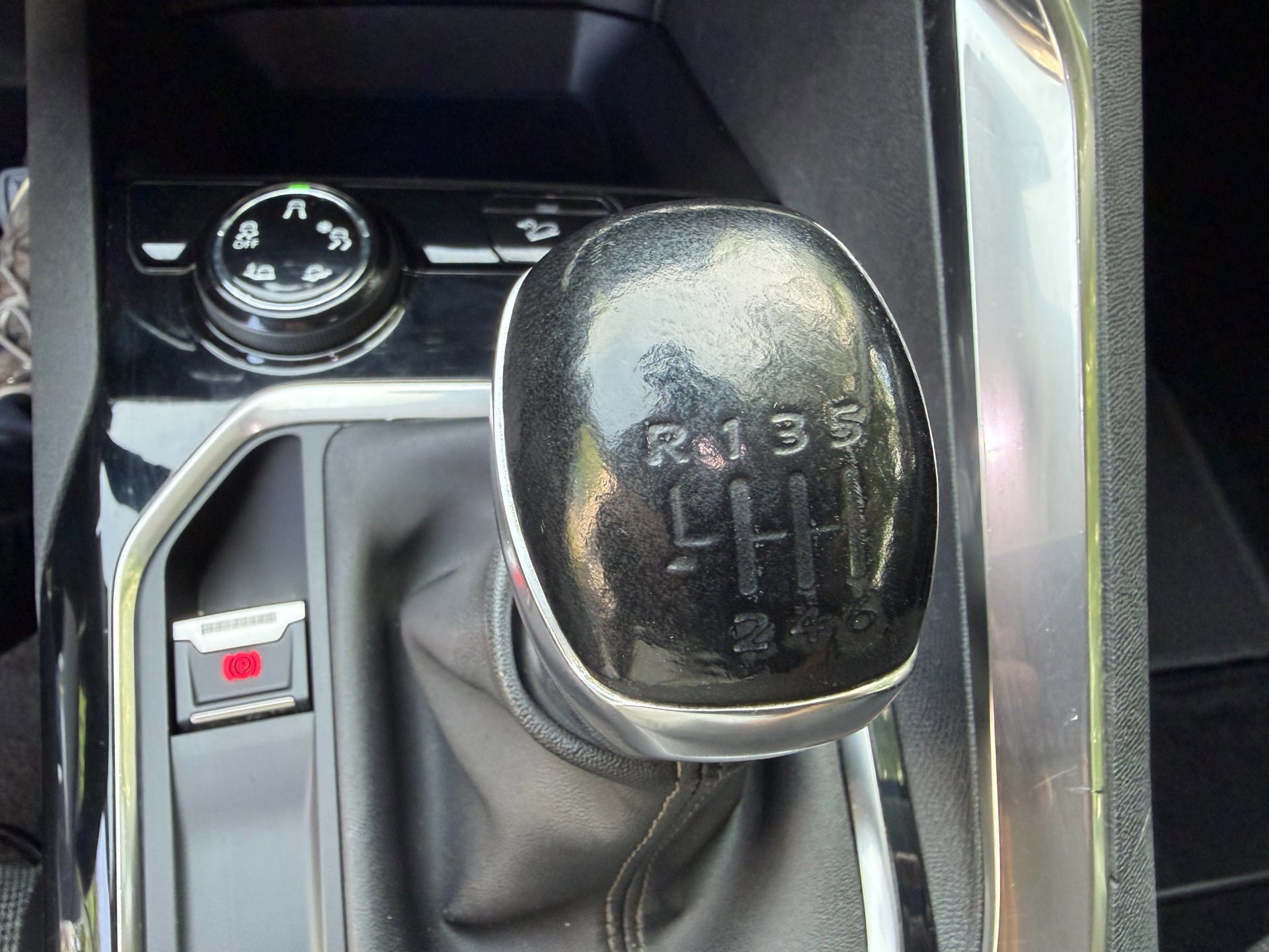 Peugeot 3008 1.2 PureTech Allure Parelmour wit (2018), foto 104