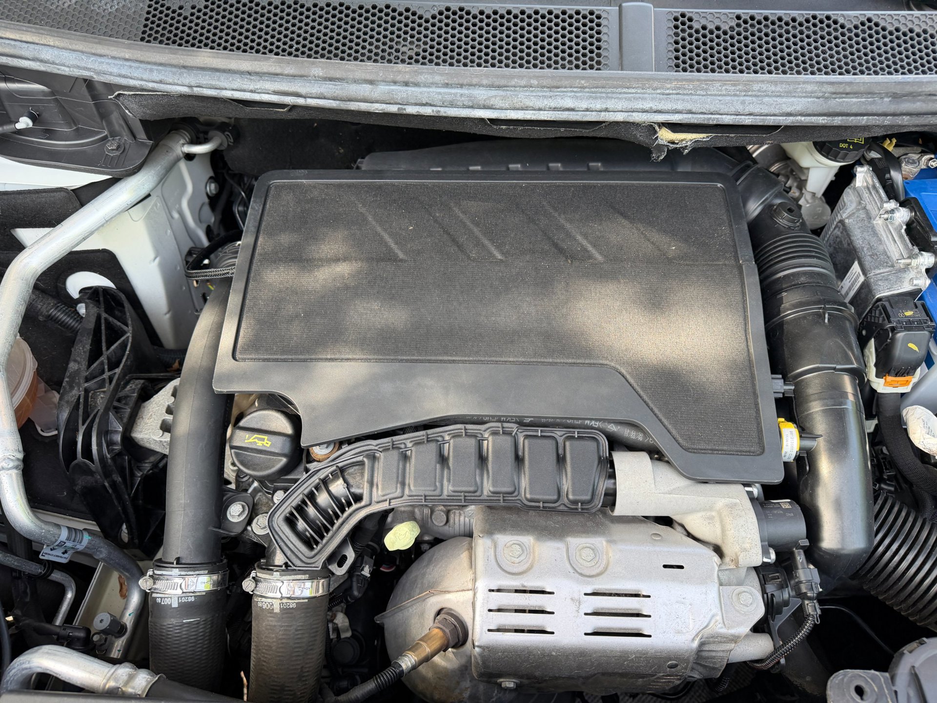 Peugeot 3008 1.2 PureTech Allure Parelmour wit (2018), foto 123