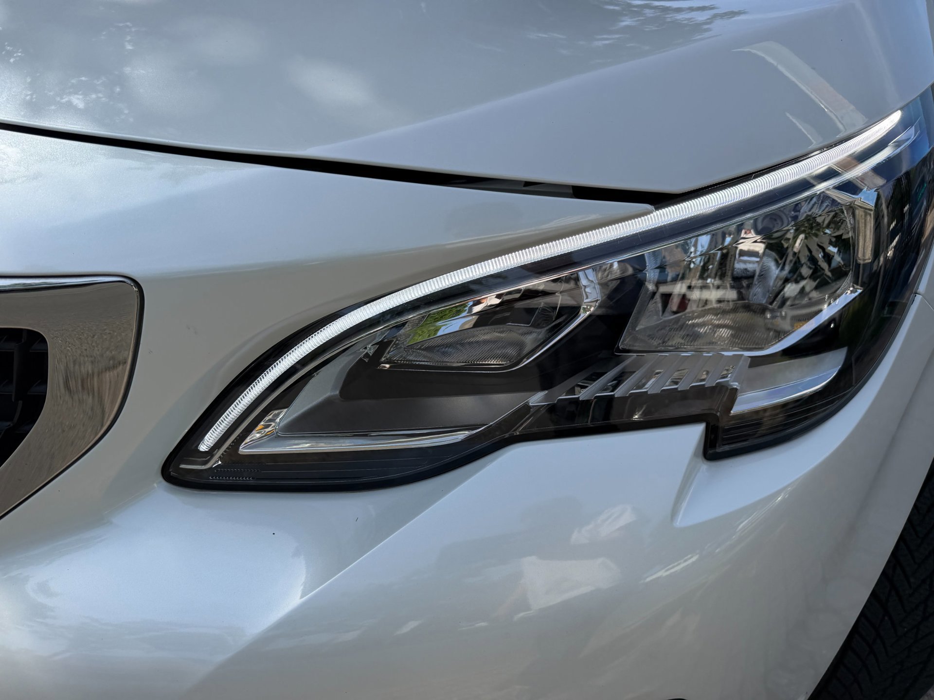 Peugeot 3008 1.2 PureTech Allure Parelmour wit (2018), foto 155
