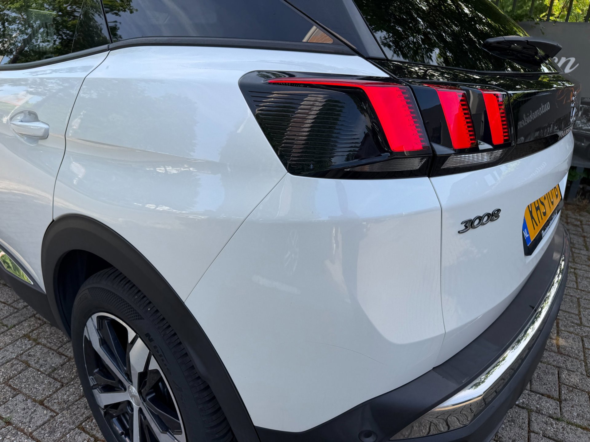 Peugeot 3008 1.2 PureTech Allure Parelmour wit (2018), foto 180