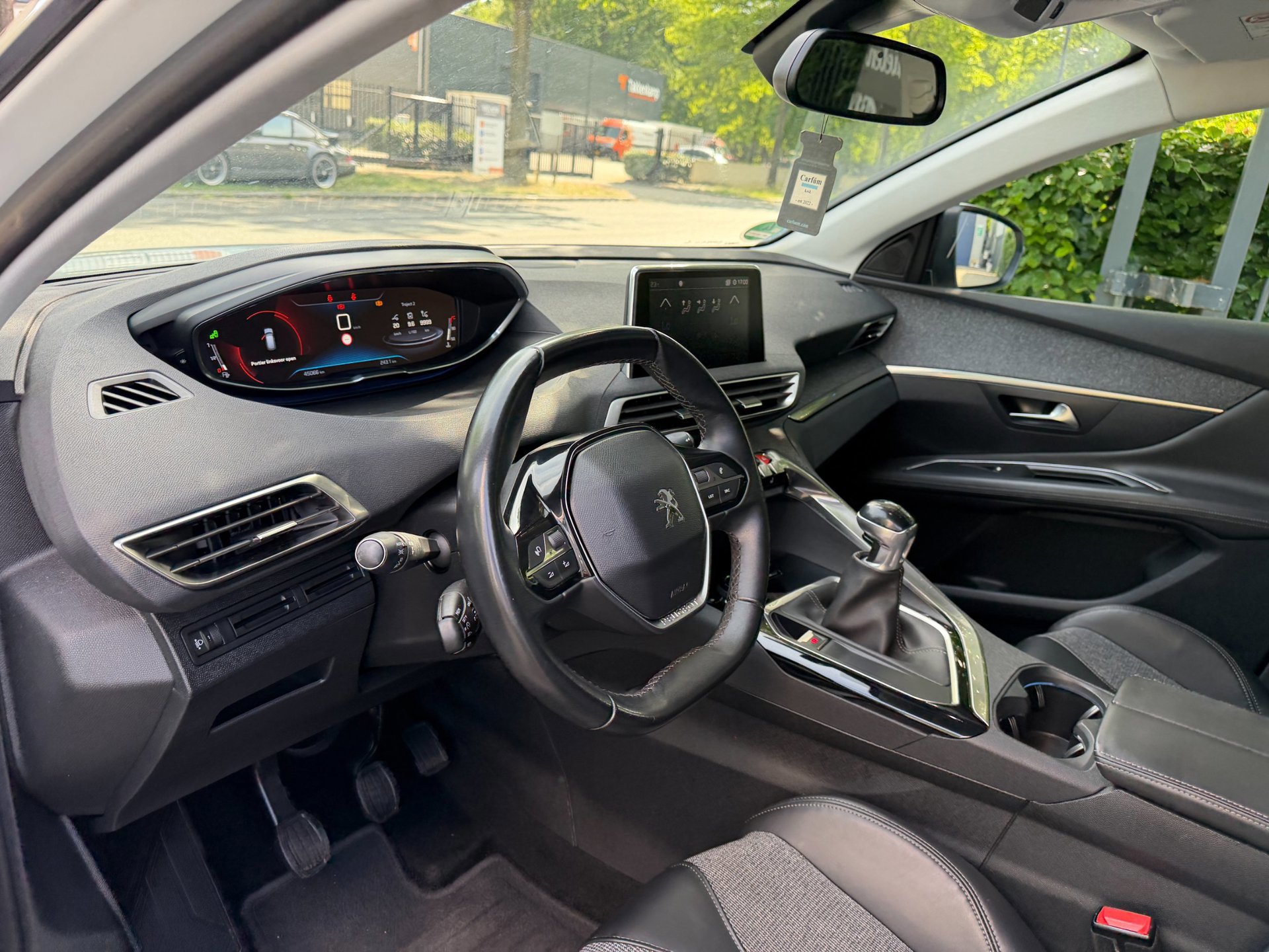Peugeot 3008 1.2 PureTech Allure Parelmour wit (2018), foto 26