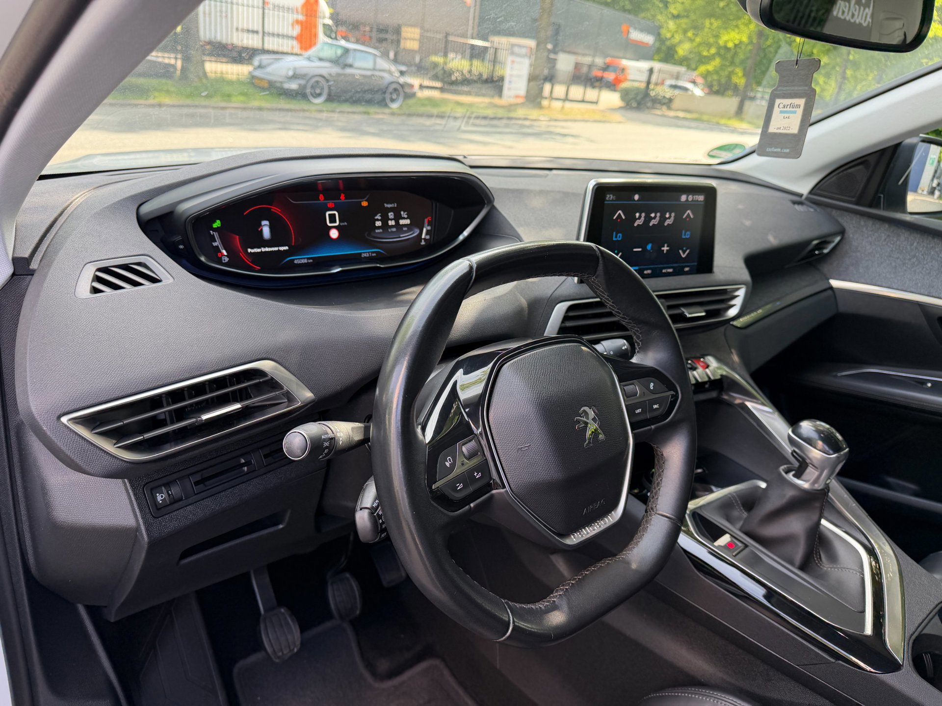 Peugeot 3008 1.2 PureTech Allure Parelmour wit (2018), foto 27