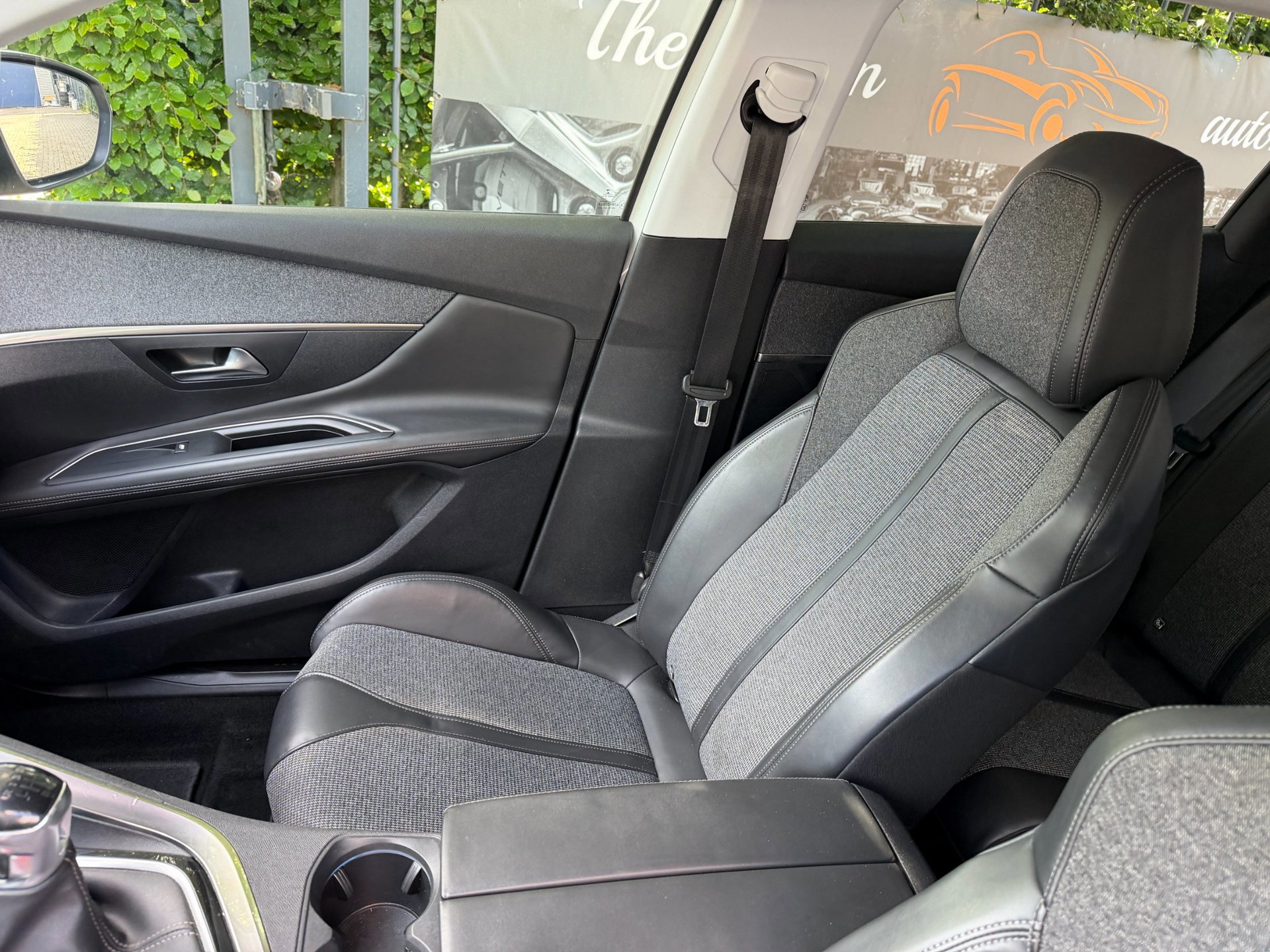 Peugeot 3008 1.2 PureTech Allure Parelmour wit (2018), foto 31