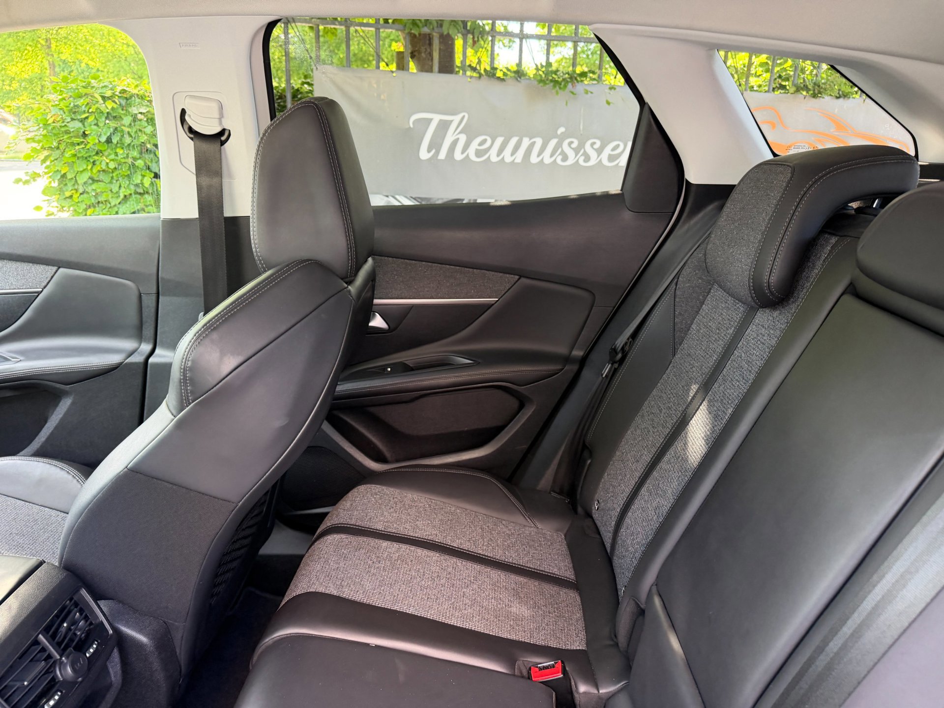 Peugeot 3008 1.2 PureTech Allure Parelmour wit (2018), foto 39