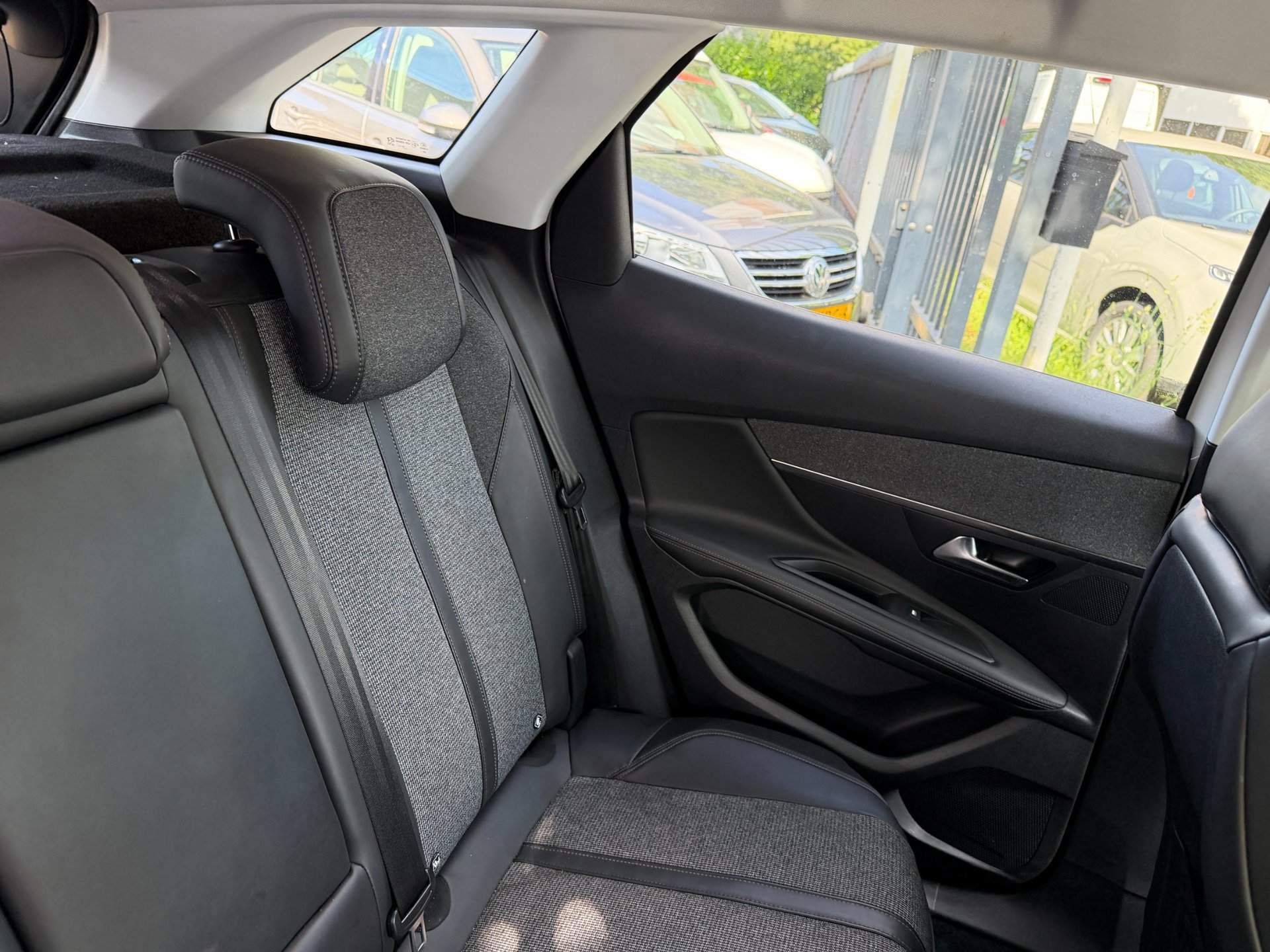 Peugeot 3008 1.2 PureTech Allure Parelmour wit (2018), foto 57